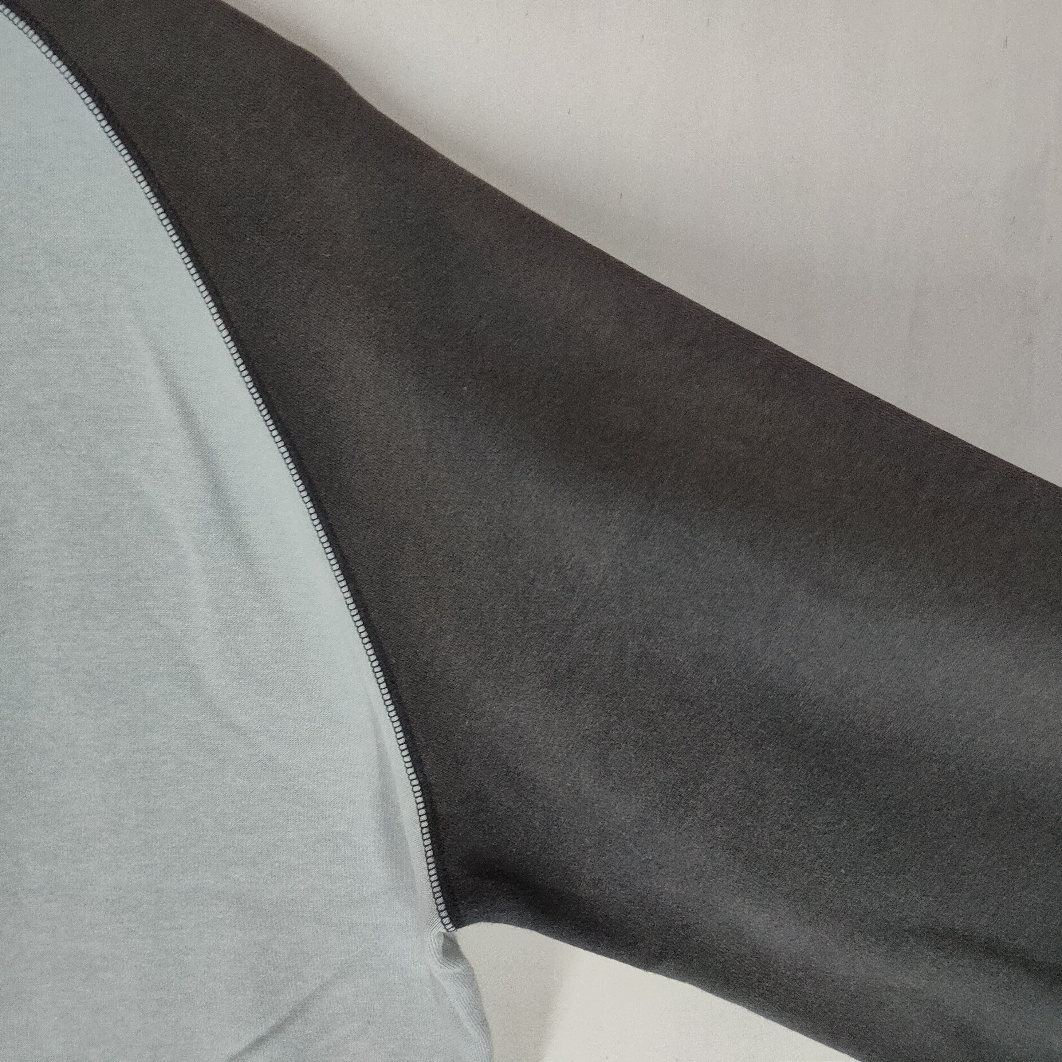 Japanese Brand UNIQLO PLAIN Two Color Large Size Crewneck Sweatshirt Size US L / EU 52-54 / 3 - 6 Thumbnail