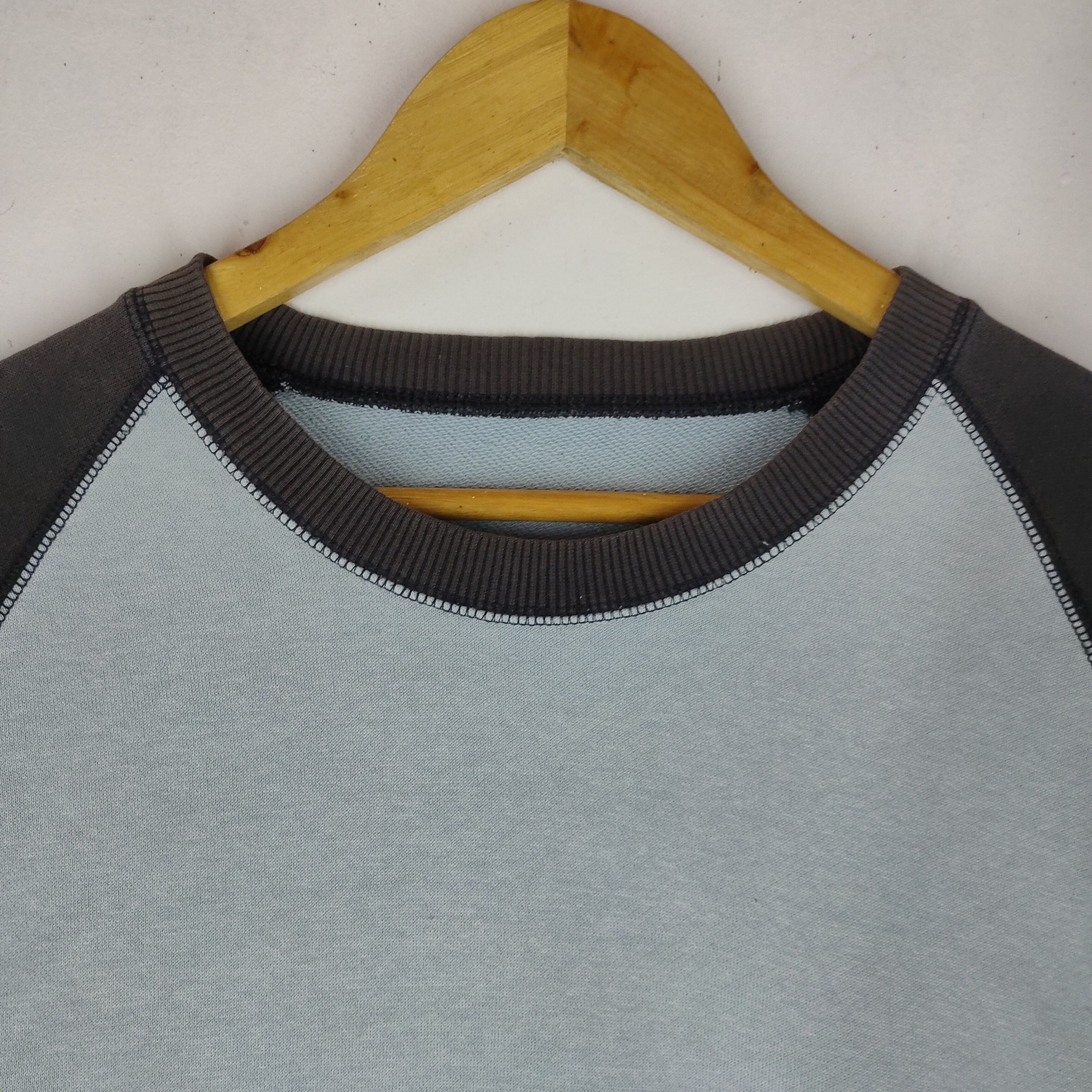 Japanese Brand UNIQLO PLAIN Two Color Large Size Crewneck Sweatshirt Size US L / EU 52-54 / 3 - 2 Thumbnail