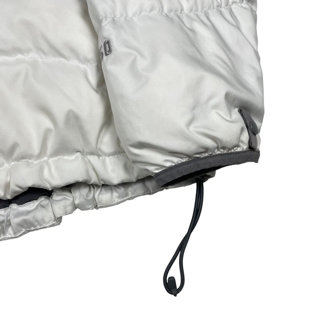 The North Face × Vintage Vintage The North Face Nuptse 550 White Puffer Jacket L Size L / US 10 / IT 46 - 4 Thumbnail