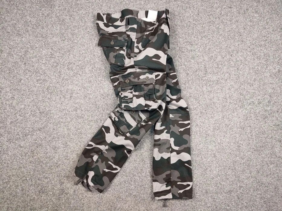 Japanese Brand 🔴 Vintage Japan Multi Pocket Cargo Camo Pants Travis Scott Size US 34 / EU 50 - 6 Thumbnail