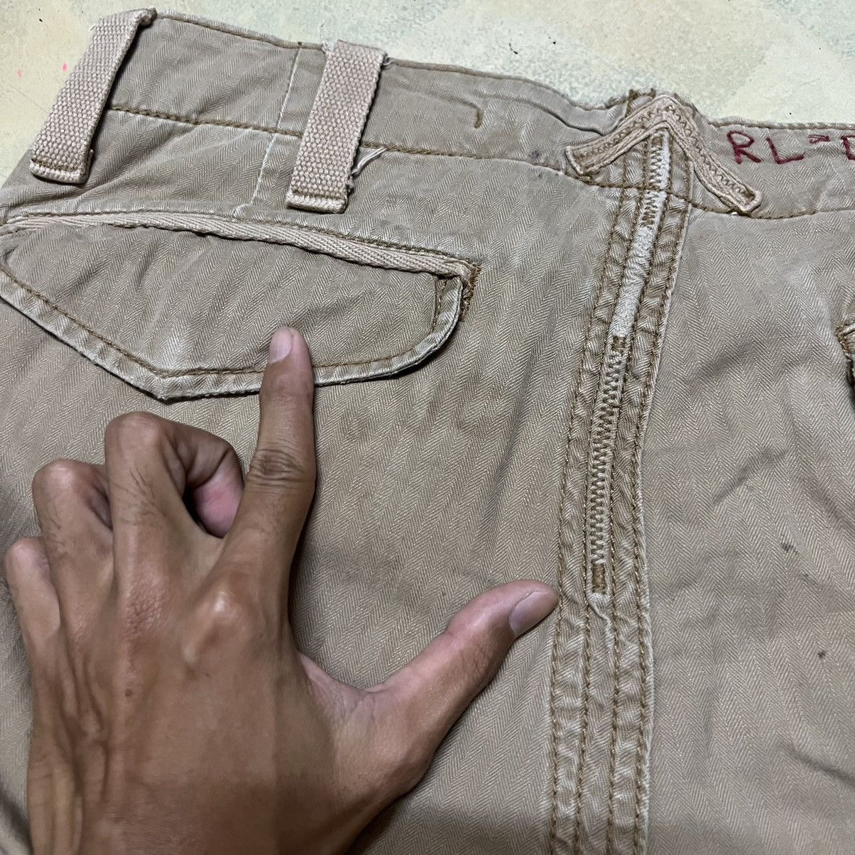 Polo Ralph Lauren Polo Ralph Lauren Multipockets Cargo Pants Size US 34 / EU 50 - 24 Thumbnail