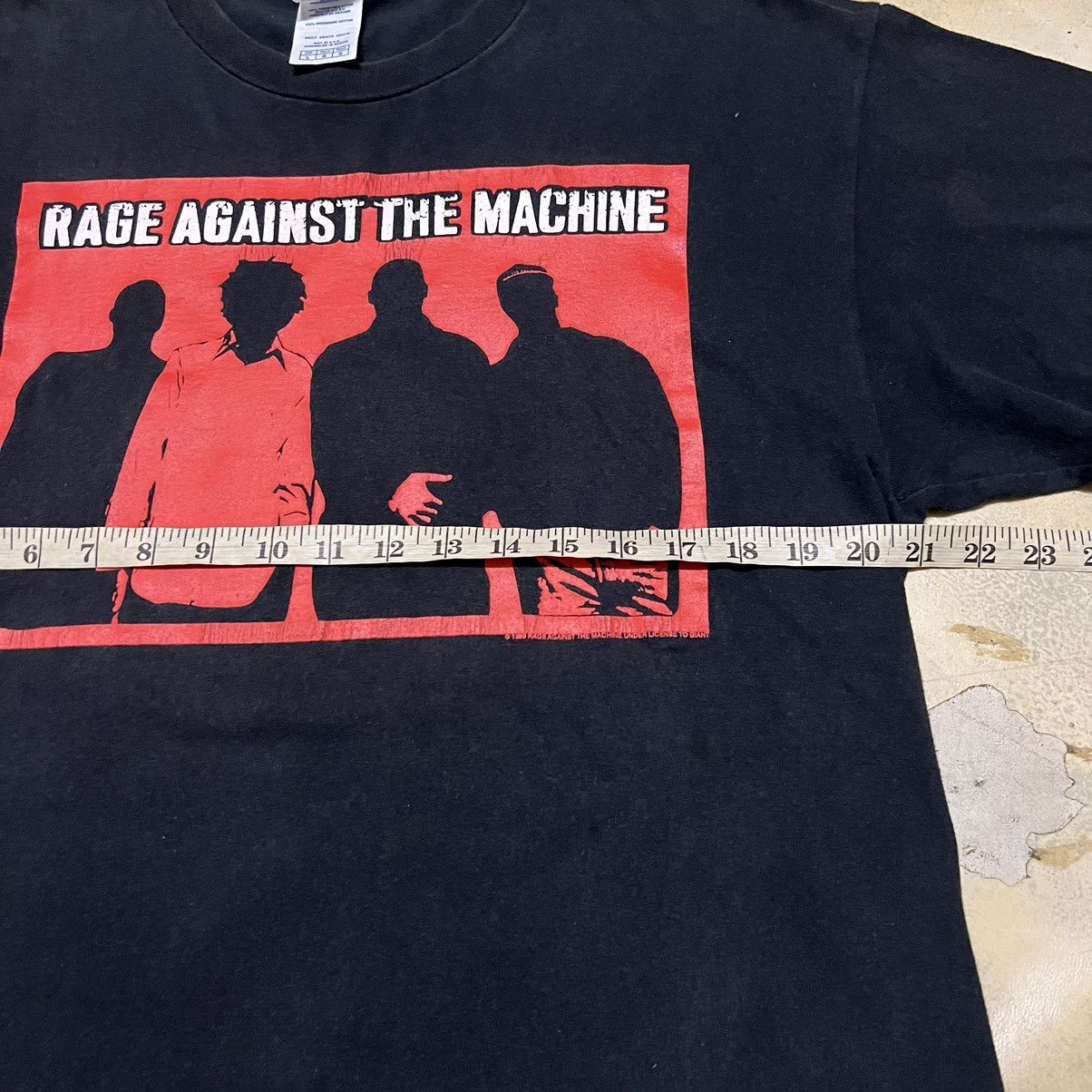 Rage Against The Machine Vintage 1999 Rage Against The Machine RATM Big Logo T Shirt Size US L / EU 52-54 / 3 - 9 Thumbnail