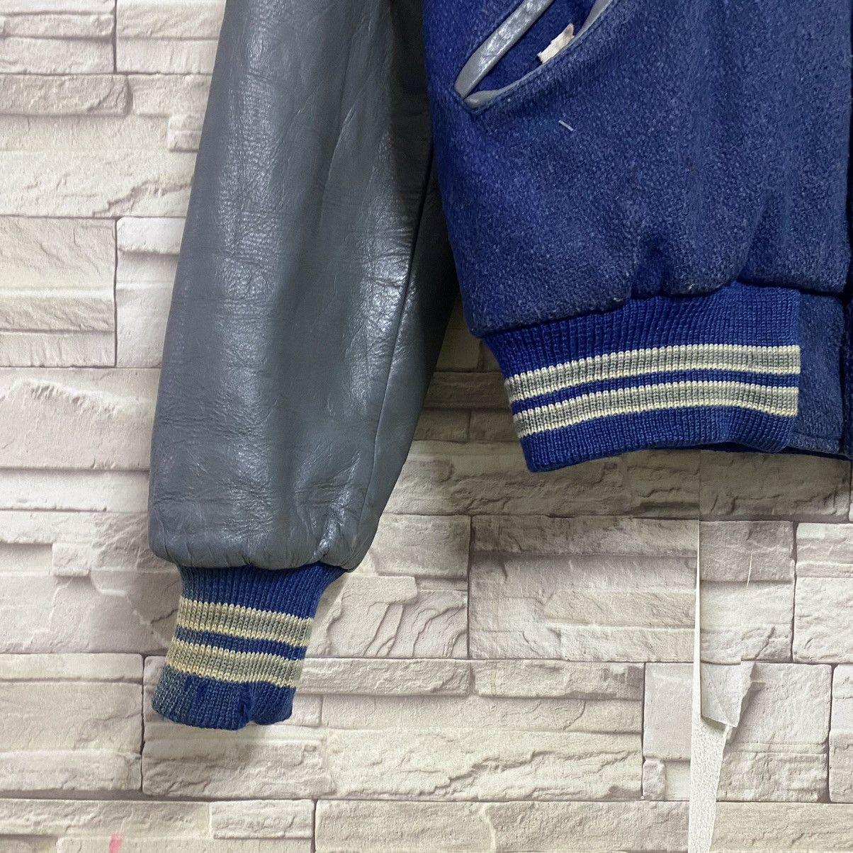 Vintage Vintage 70s CATCHBALL Varsity Leather Jacket Size US M / EU 48-50 / 2 - 8 Thumbnail