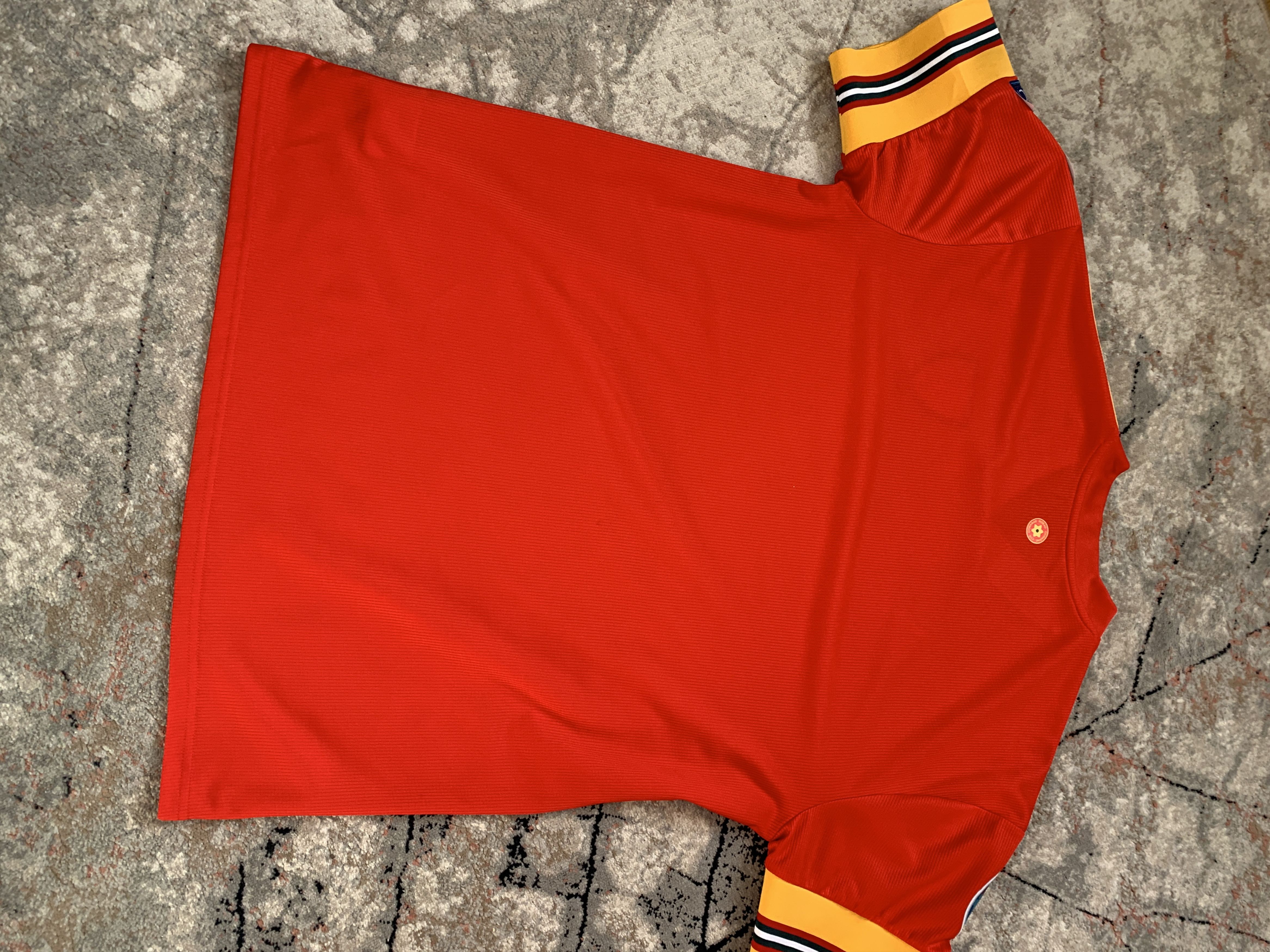 Adidas Adidas Wales Euro Home 2019/2020 Jersey Size US XL / EU 56 / 4 - 8 Thumbnail