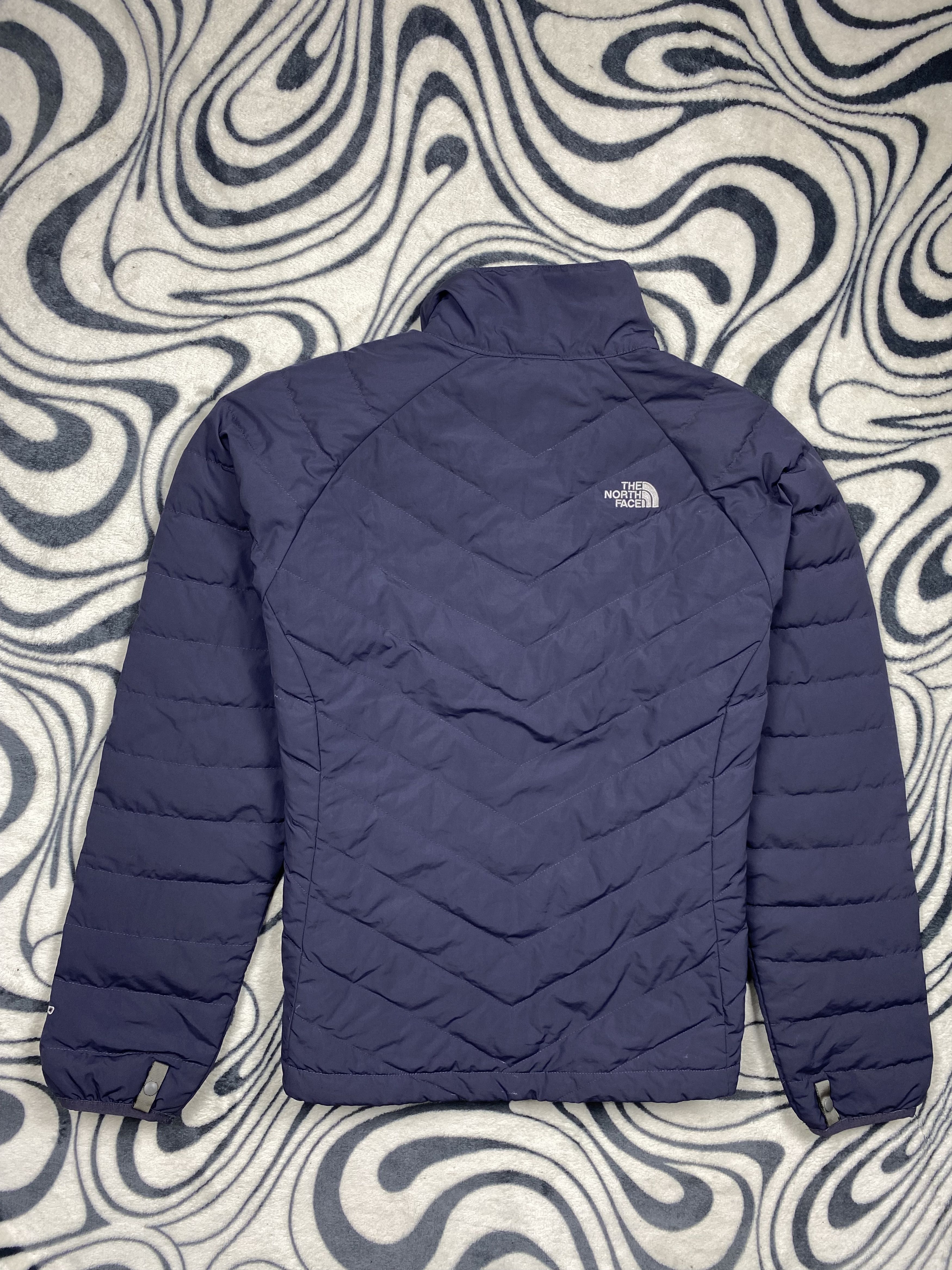 The North Face × Vintage The North Face WMNS Light Goose Down Puffer Jacket 550 Size M / US 6-8 / IT 42-44 - 9 Thumbnail