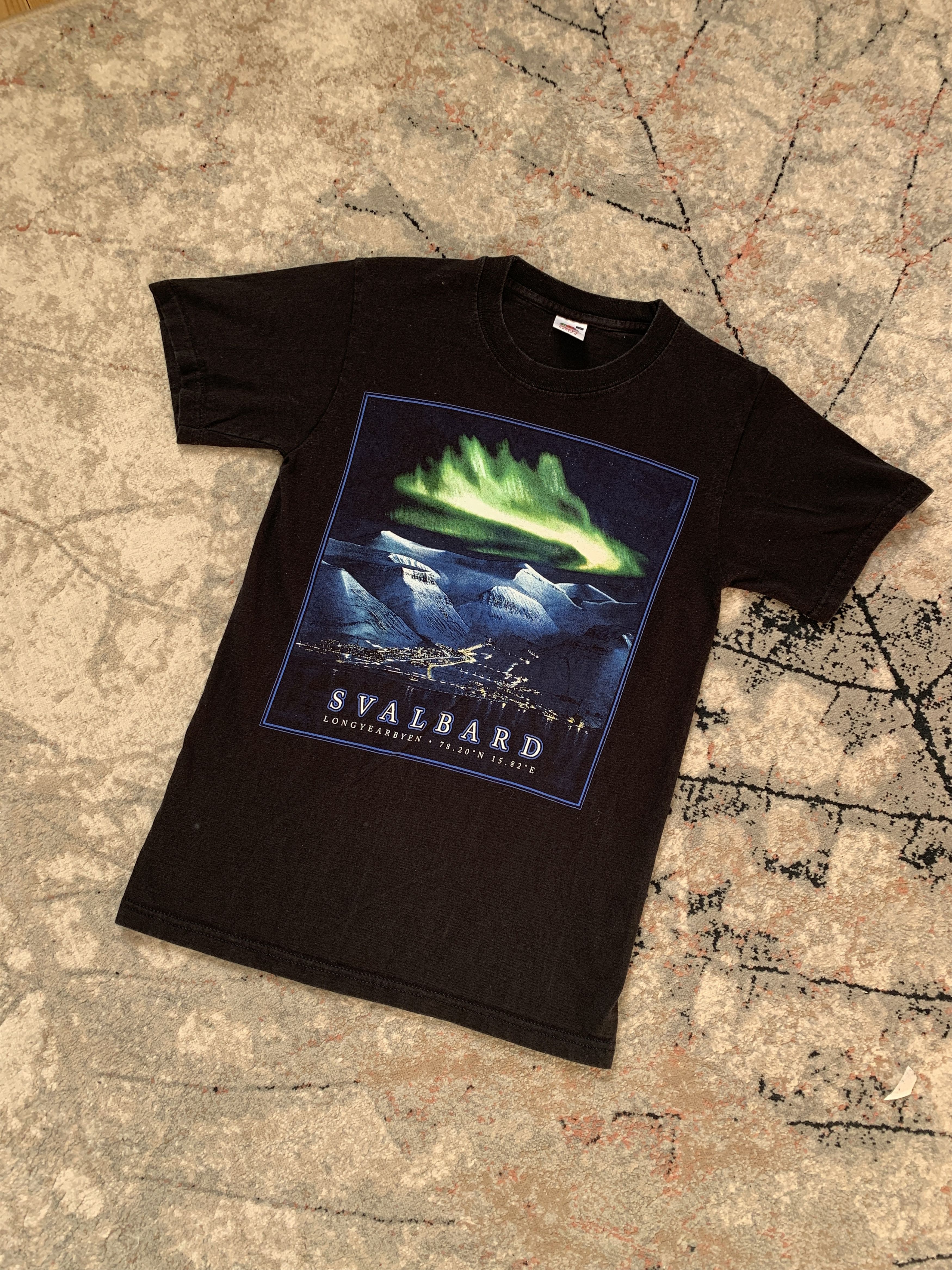 Fruit Of The Loom Svalbard Vintage T-Shirt Size US S / EU 44-46 / 1 - 1 Thumbnail