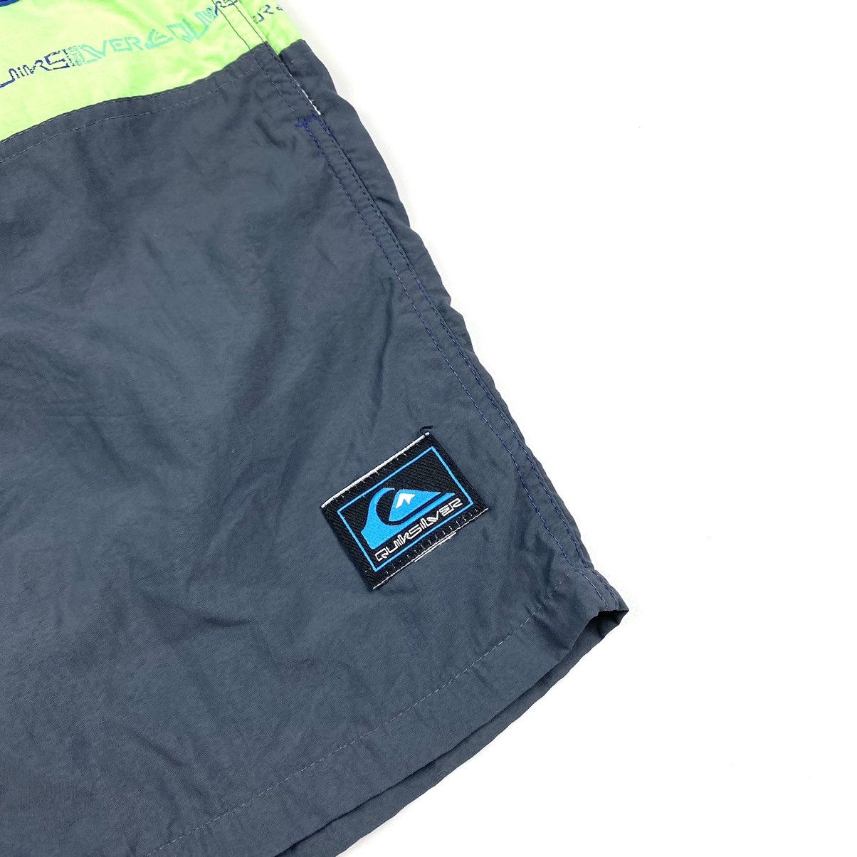 Quiksilver Early 90’s Y2K Vintage Quiksilver Patch Shorts Swim Wear Size US 32 / EU 48 - 5 Thumbnail