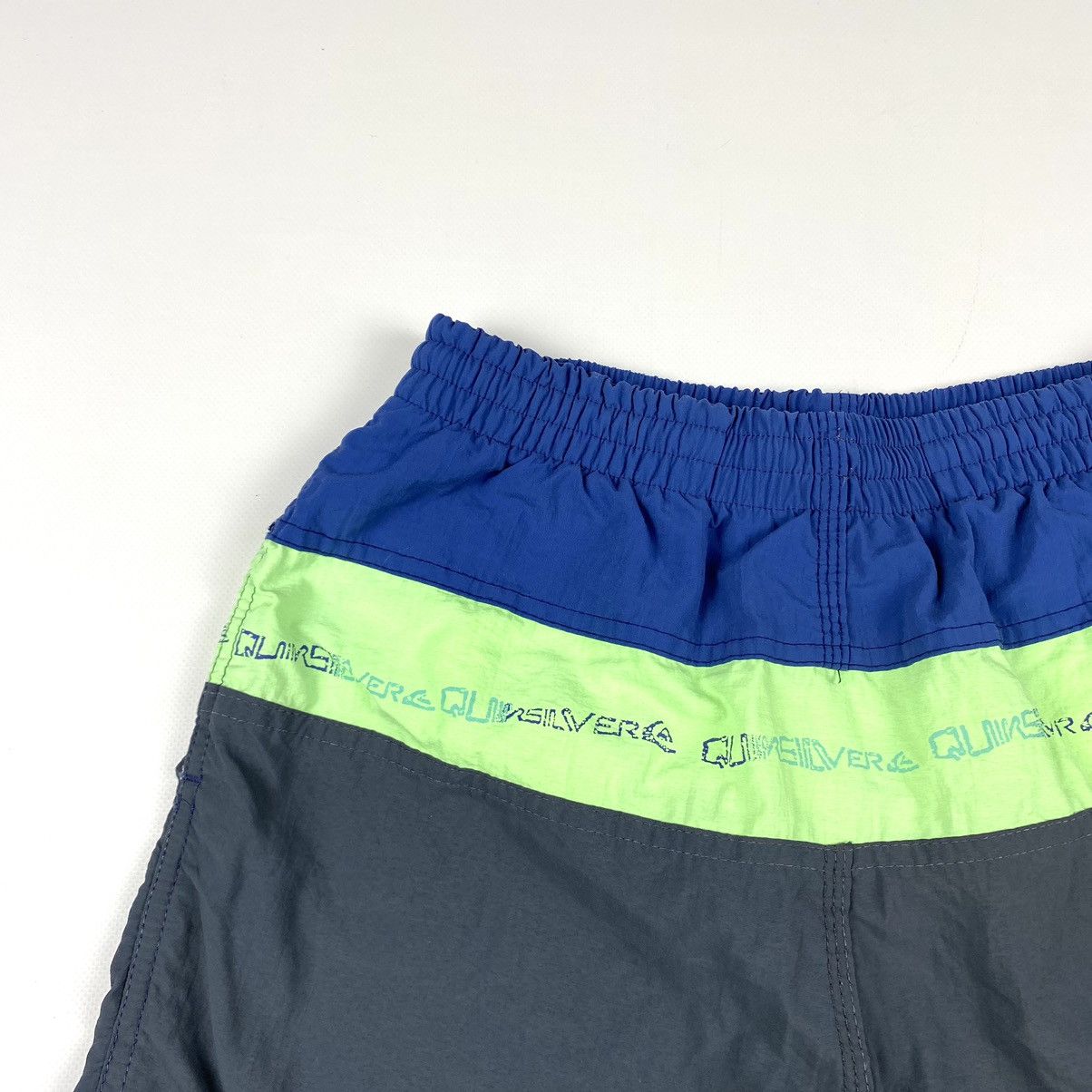 Quiksilver Early 90’s Y2K Vintage Quiksilver Patch Shorts Swim Wear Size US 32 / EU 48 - 3 Thumbnail