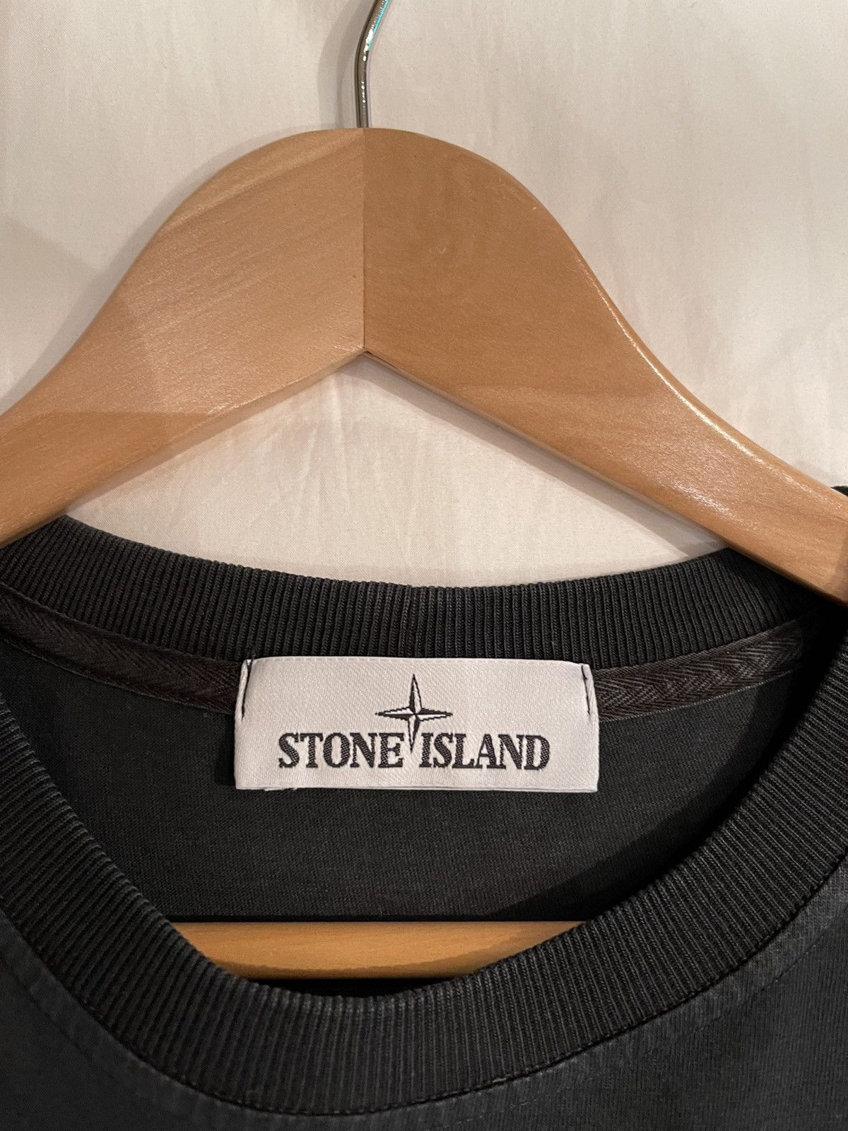 Stone Island Stone Island black ‘Across Chest’ Graphic T-Shirt Size US L / EU 52-54 / 3 - 3 Thumbnail