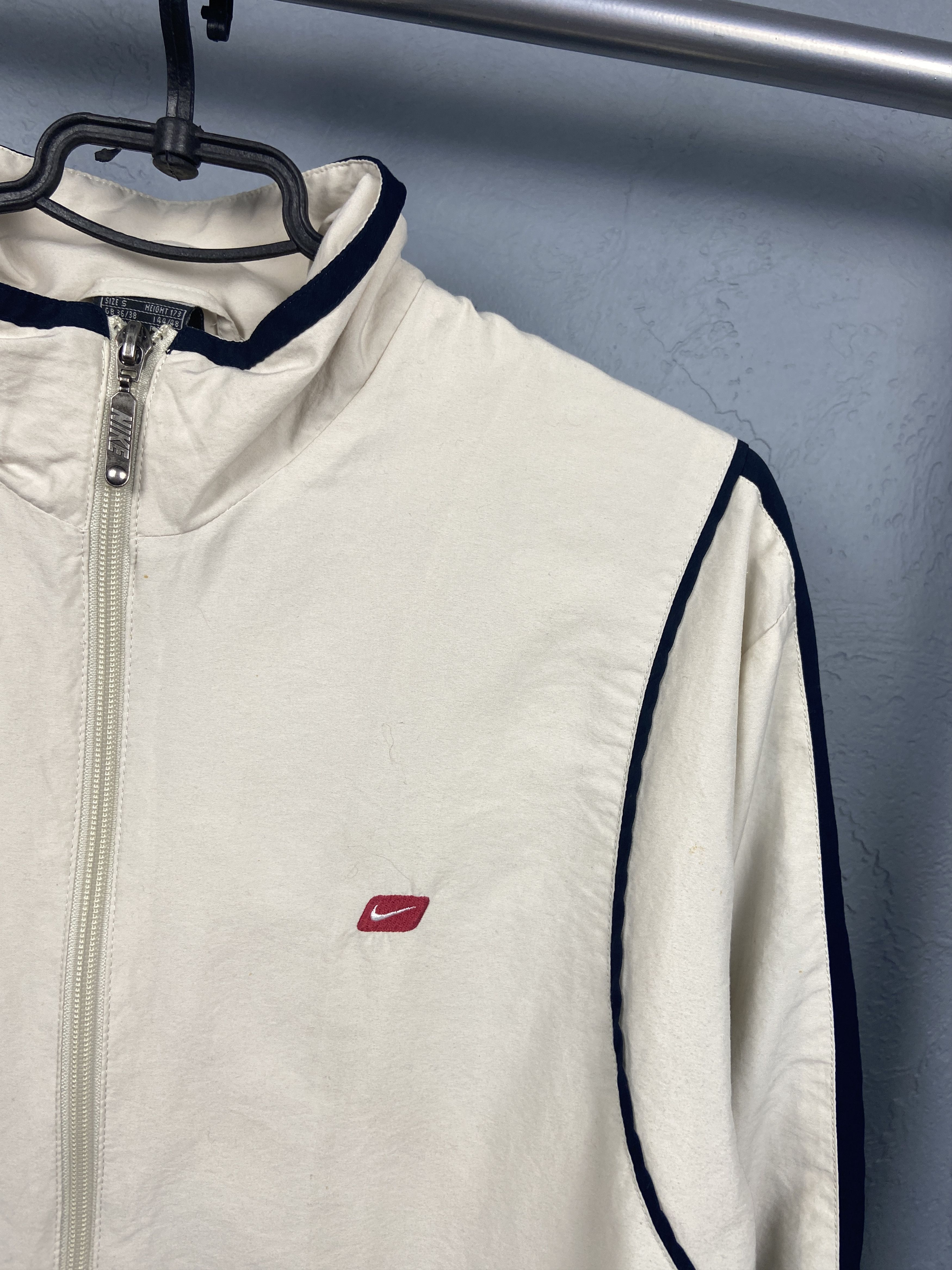 Nike Nike 90s Vintage Mens Nylon Track Top Jacket Size US S / EU 44-46 / 1 - 2 Thumbnail