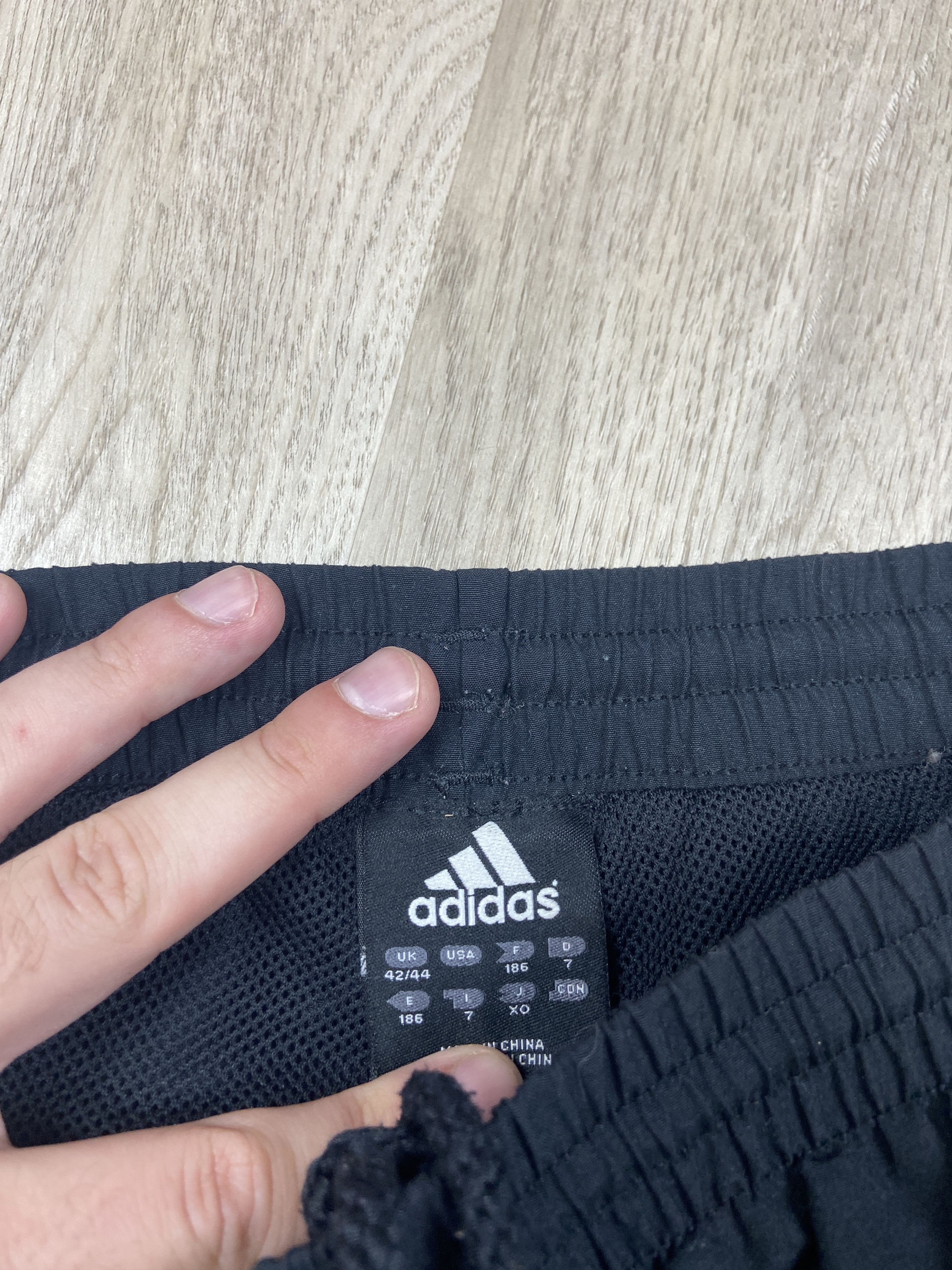 Adidas Adidas Vintage Mens Nylon Track Suit Jacket + Pants Gorpcore Size US 34 / EU 50 - 12 Thumbnail