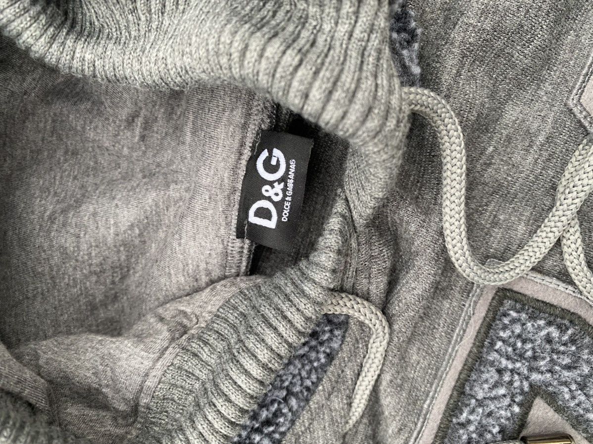 Dolce & Gabbana × Vintage Vintage Dolce&Gabana Teddy Hoodie 74 Size L / US 10 / IT 46 - 13 Thumbnail