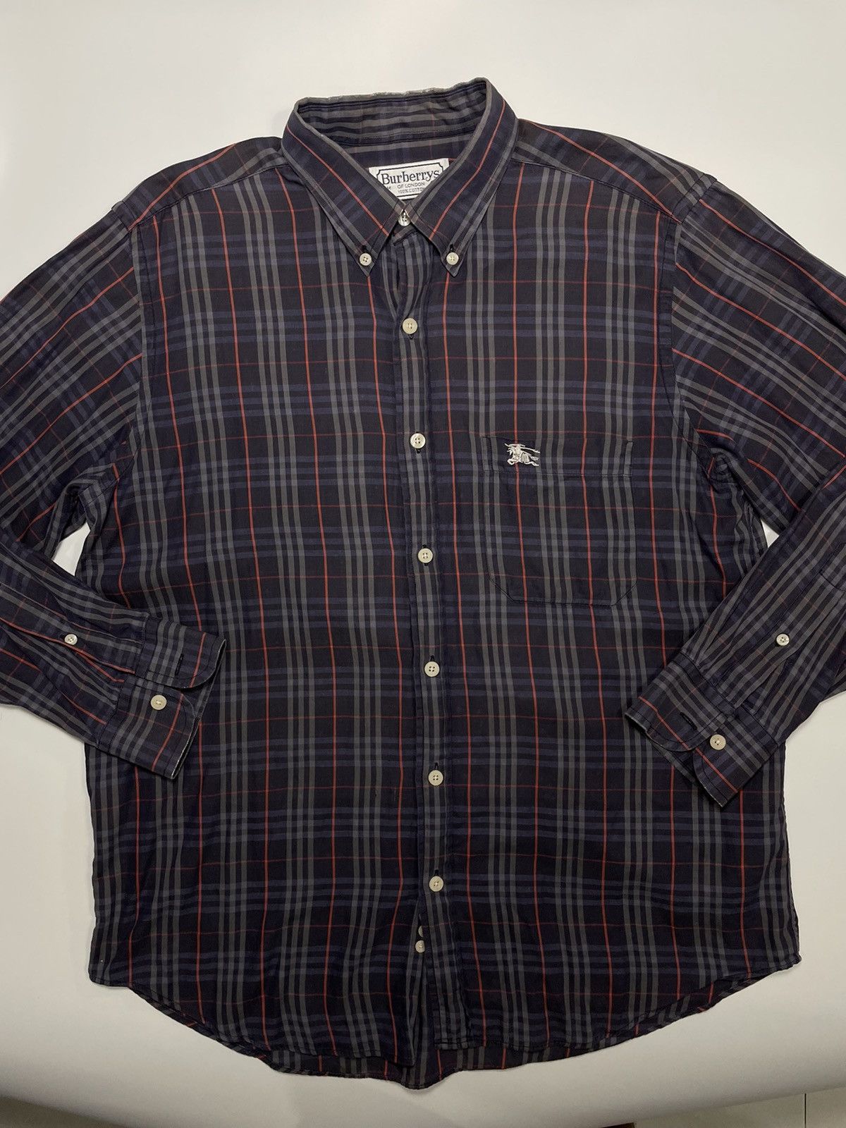 Burberry × Designer × Vintage Vintage 90s Burberrys Nova check plaid button monogram tart Size US M / EU 48-50 / 2 - 3 Thumbnail