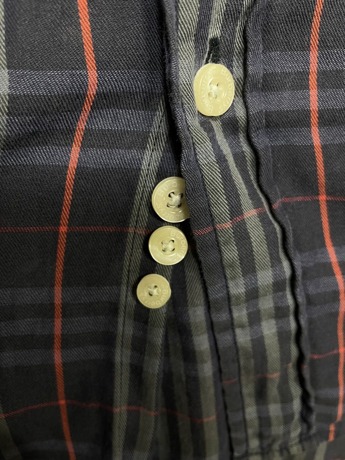 Burberry × Designer × Vintage Vintage 90s Burberrys Nova check plaid button monogram tart Size US M / EU 48-50 / 2 - 5 Thumbnail