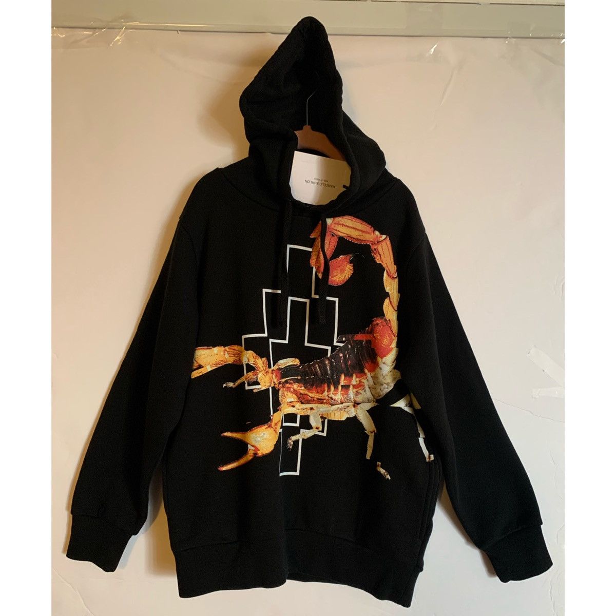 Marcelo Burlon MARCELO BURLON KIDS “SCORPION” LOGO HOODIE Size US XXS / EU 40 - 3 Thumbnail