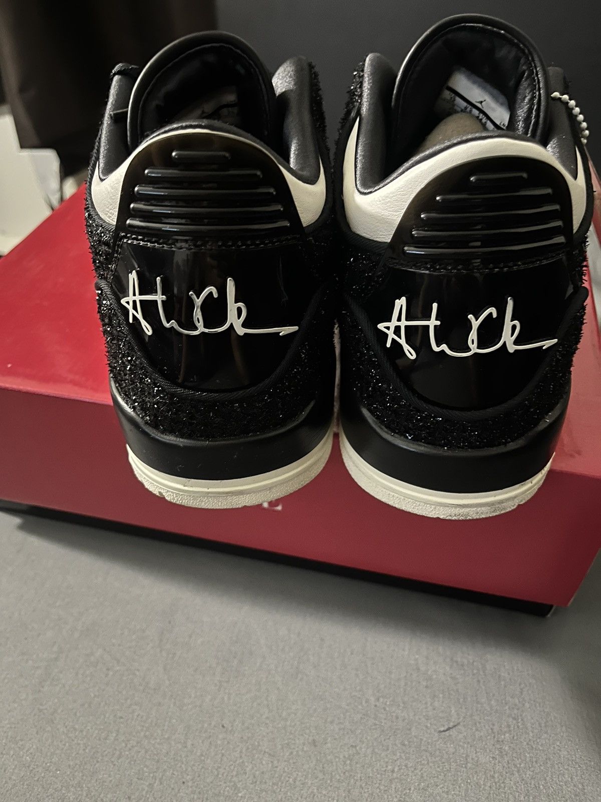 Jordan Brand × Vogue Retro 3 Awok Size US 10.5 / EU 43-44 - 3 Thumbnail