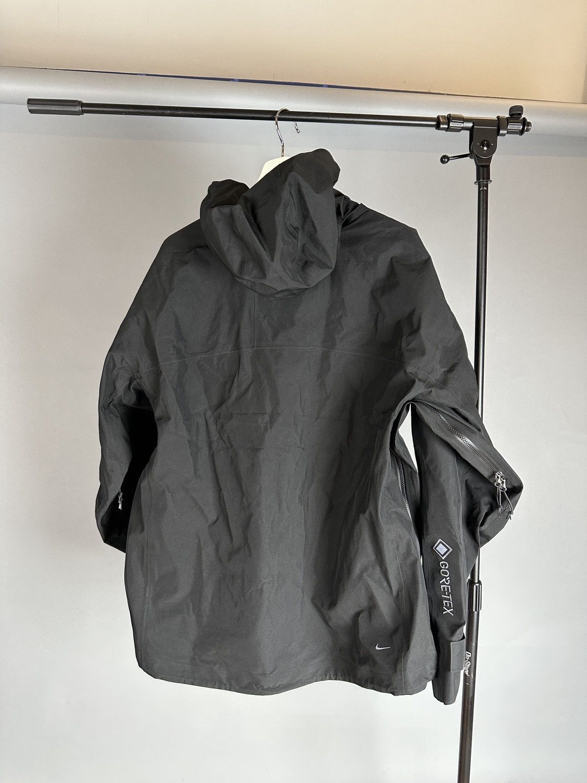 Nike ACG Gore-Tex Misery Ridge Shell Black CV0634-010 sz M Size US M / EU 48-50 / 2 - 2 Thumbnail