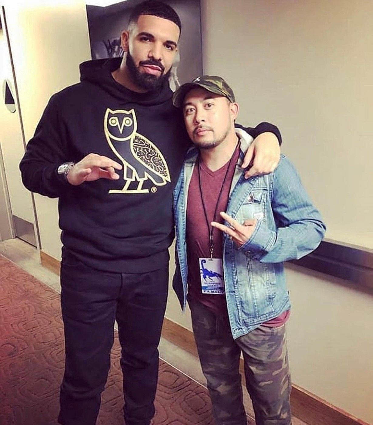 Drake 💥💎F&F💎💥 🦉 OVO ARABIC CALLIGRAPHY OG OWL T-SHIRT 2018 Size US M / EU 48-50 / 2 - 2 Thumbnail