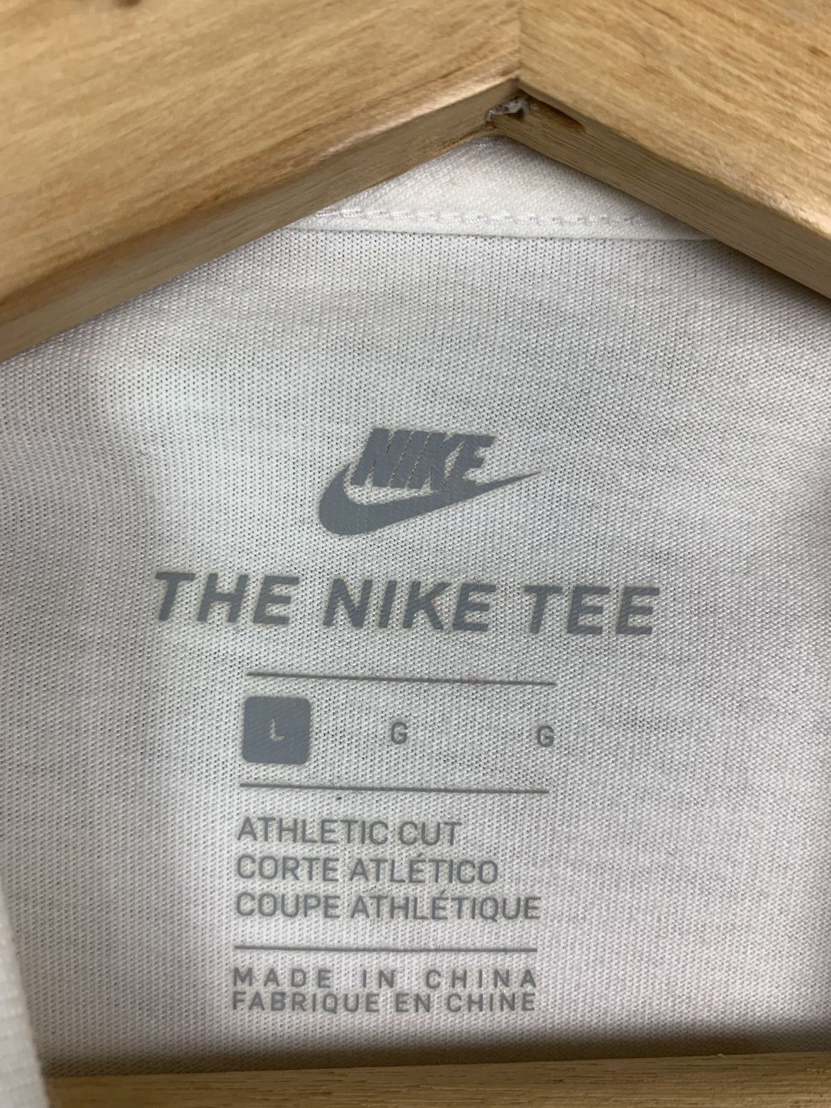 Nike × Vintage Vintage Nike Camo Big Logo Size US L / EU 52-54 / 3 - 5 Thumbnail