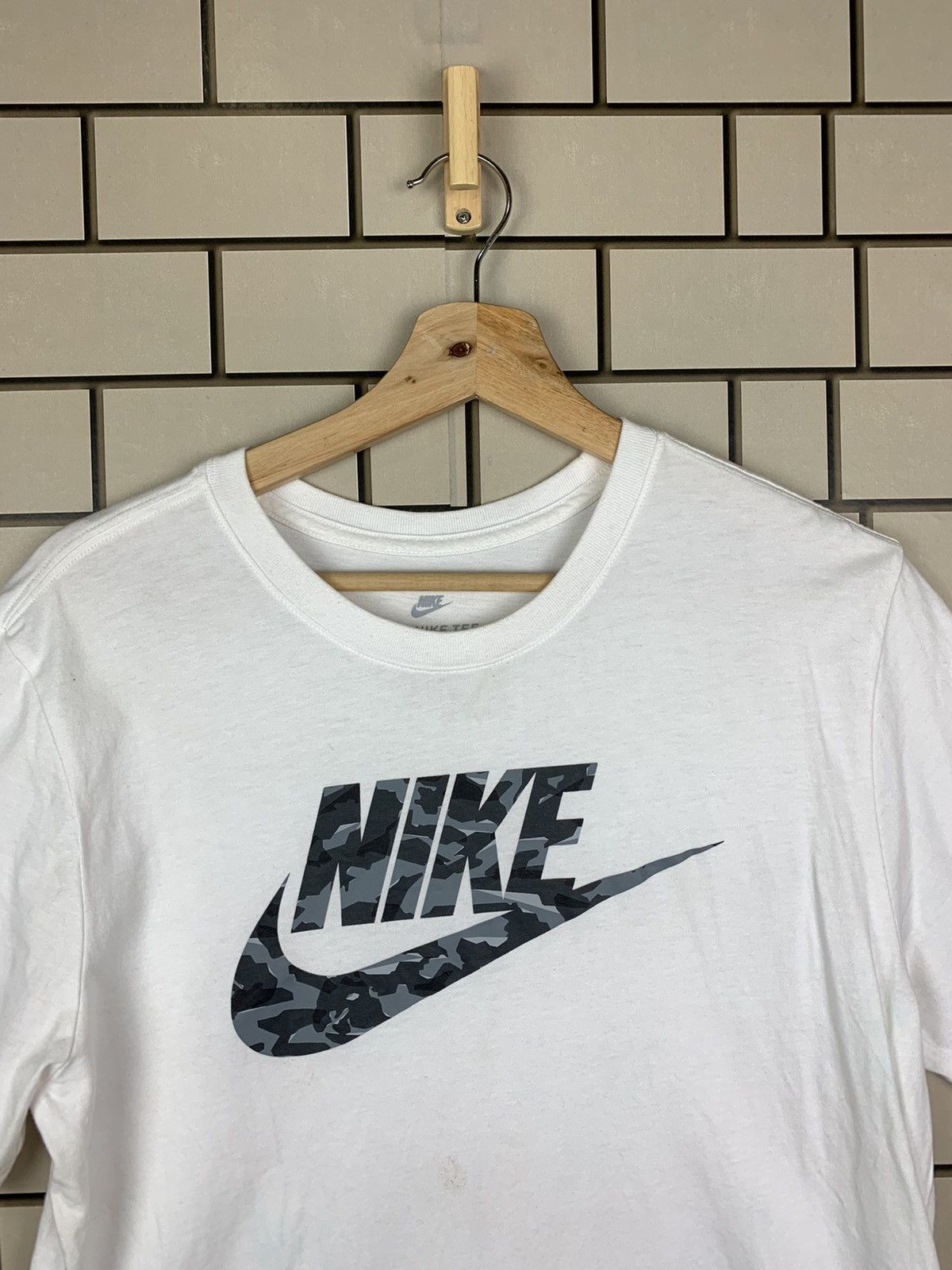 Nike × Vintage Vintage Nike Camo Big Logo Size US L / EU 52-54 / 3 - 2 Thumbnail