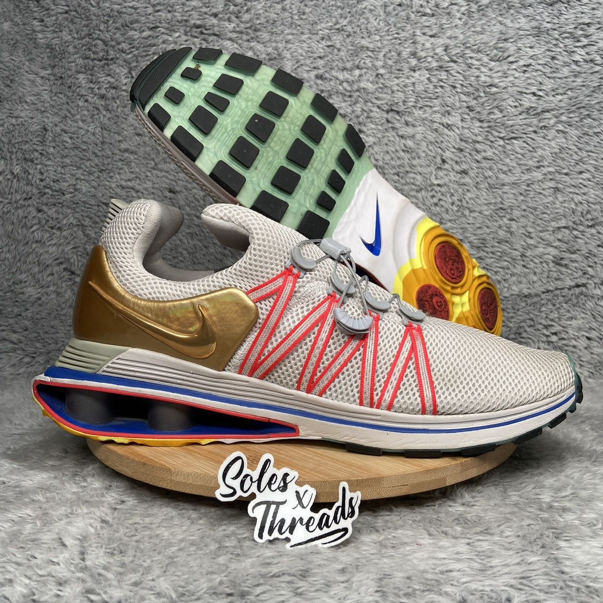 Nike Shox Gravity Metallic Gold Grey Sneakers Men's Size 13