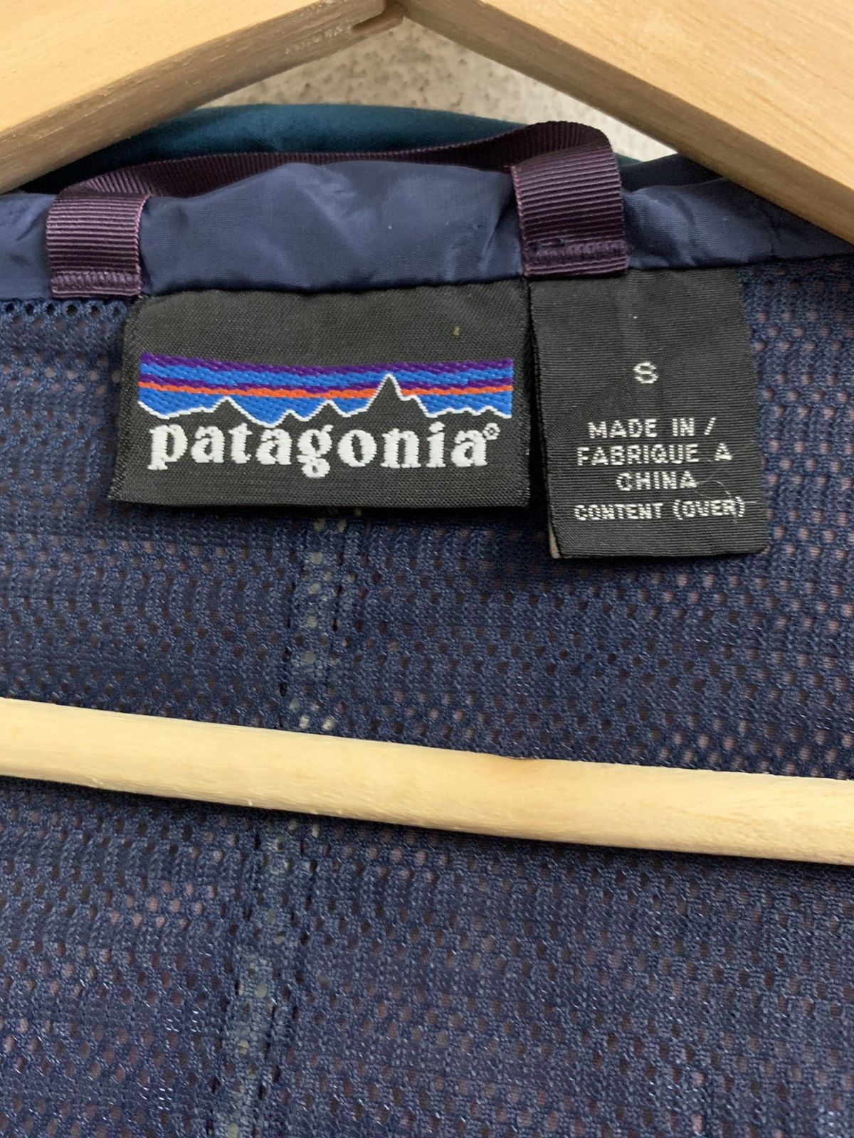 Patagonia Vintage Patagonia Nylon Zipper Jacket Size US S / EU 44-46 / 1 - 15 Thumbnail