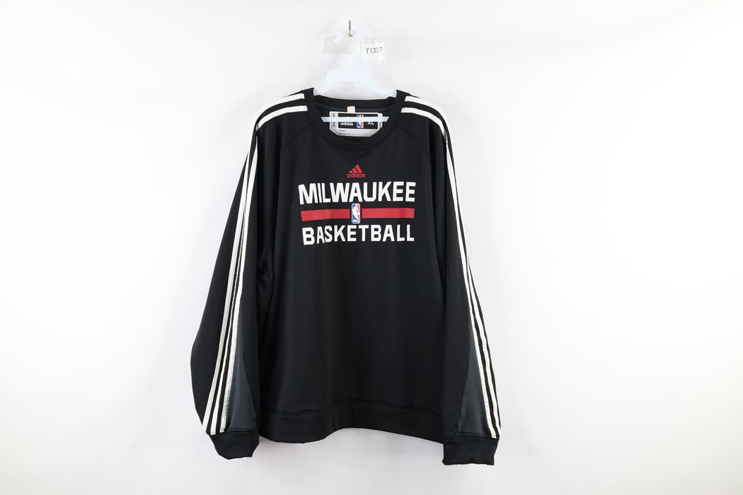 milwaukee bucks nike sweatshirt