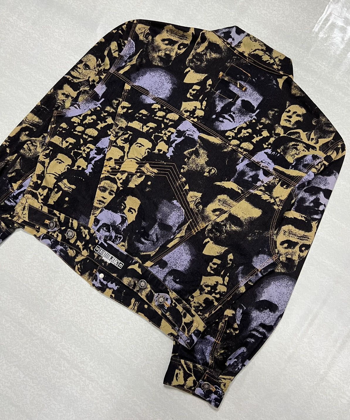 Jean Paul Gaultier Jean Paul Gaultier - F/W 92’ Faces Denim Trucker Jacket Size US M / EU 48-50 / 2 - 10 Thumbnail
