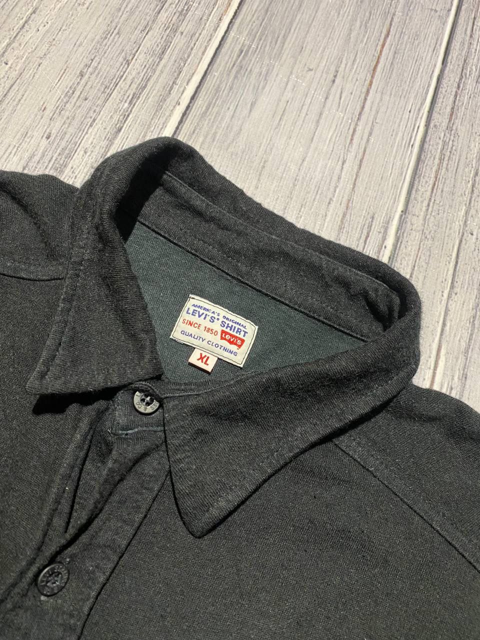 Levi's Vintage Levi’s Viscose Shirt Buttons Long Sleeve Size US L / EU 52-54 / 3 - 3 Thumbnail