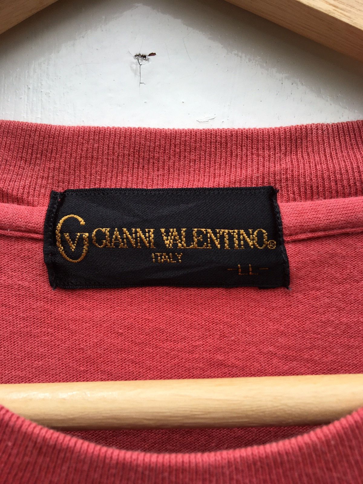 Gianni Valentino Vintage Gianni Valentino Big Logo Spellout Tshirt Size US XL / EU 56 / 4 - 6 Thumbnail