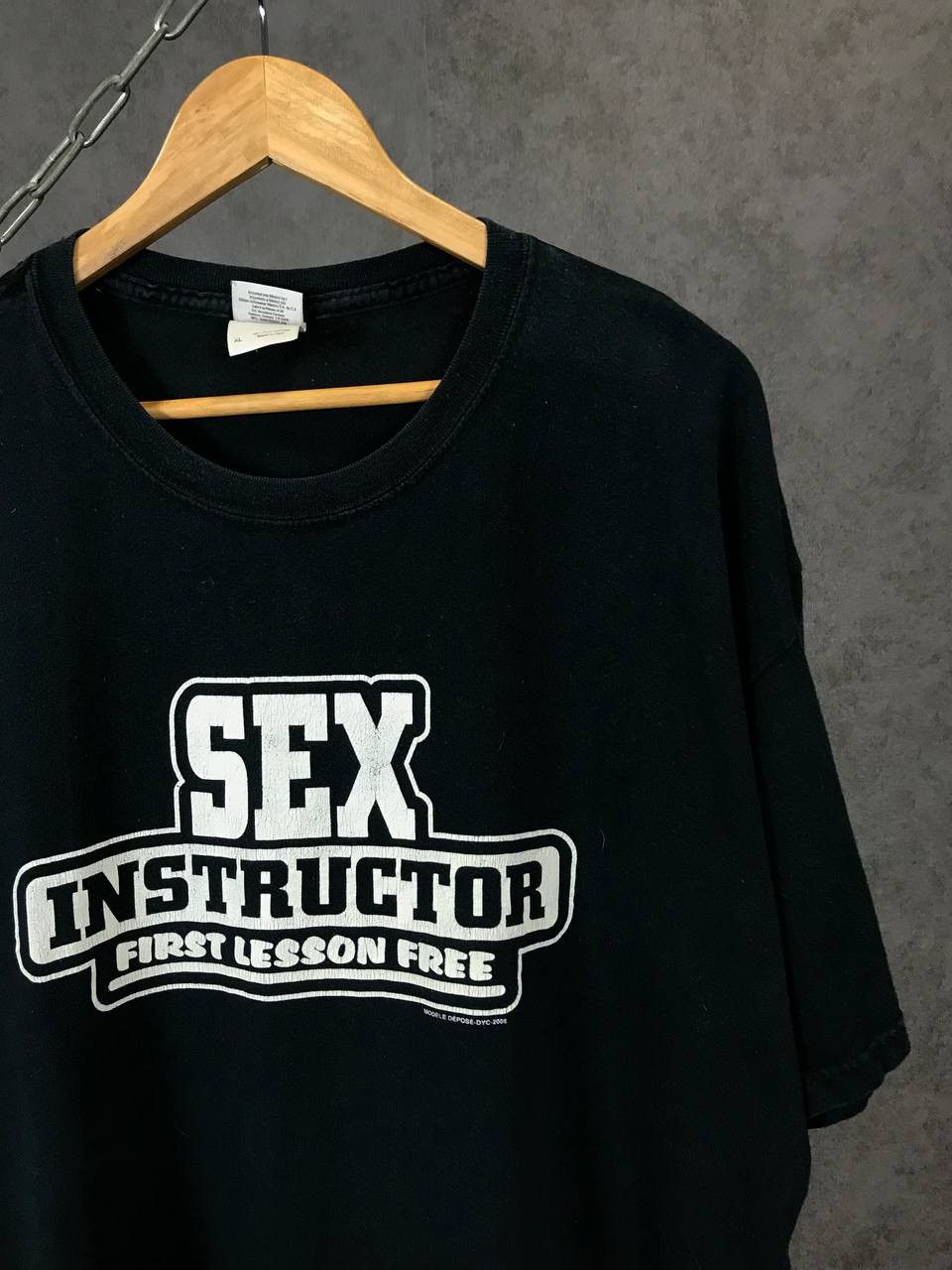 Other Sex Instructor First Lesson Free 2006 vintage humor tee Size US XL / EU 56 / 4 - 2 Thumbnail