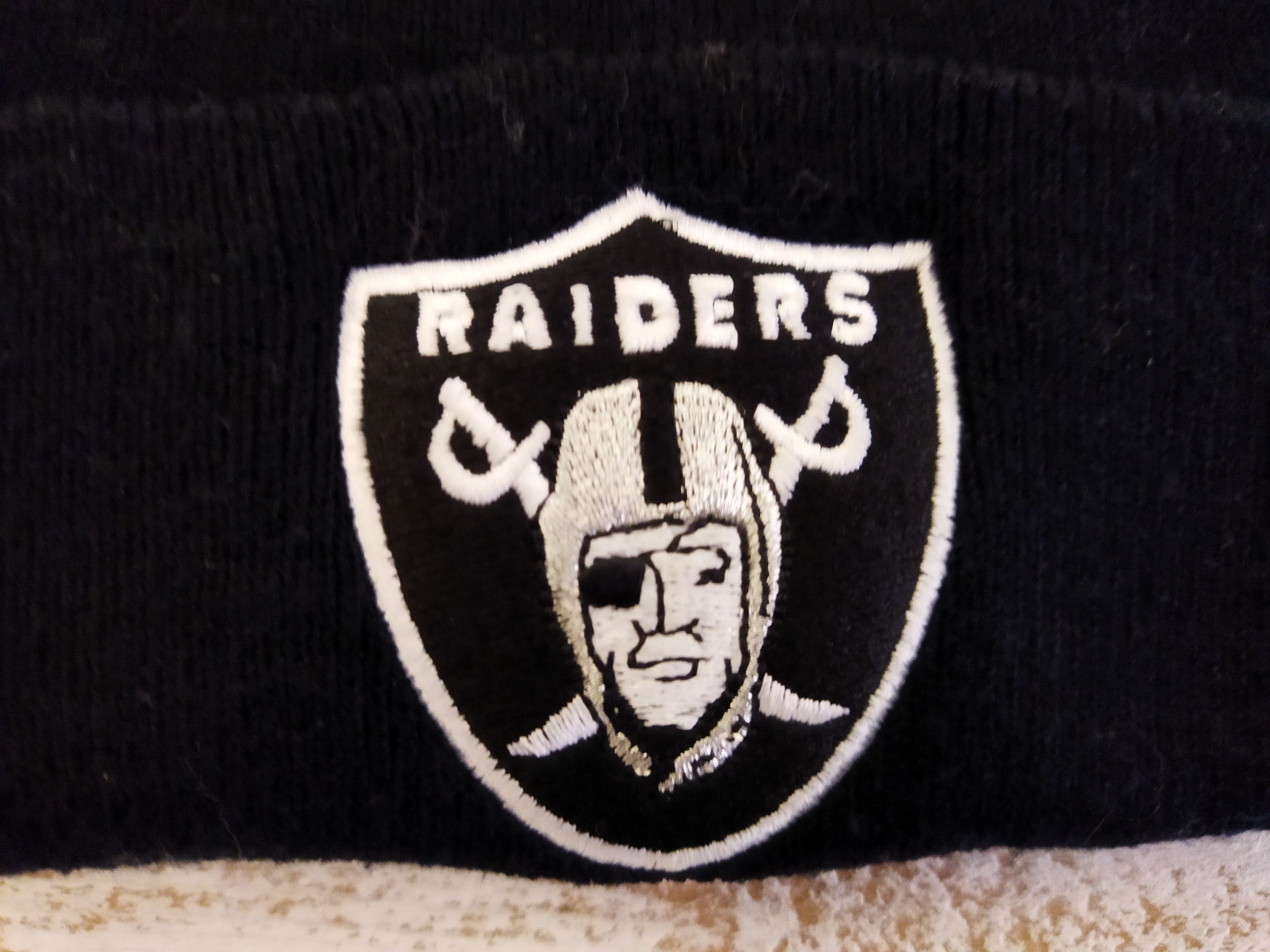NFL × Reebok × Vintage Las Vegas Raiders Unisex Beanie Hat Cap Football Men Women Size ONE SIZE - 2 Thumbnail