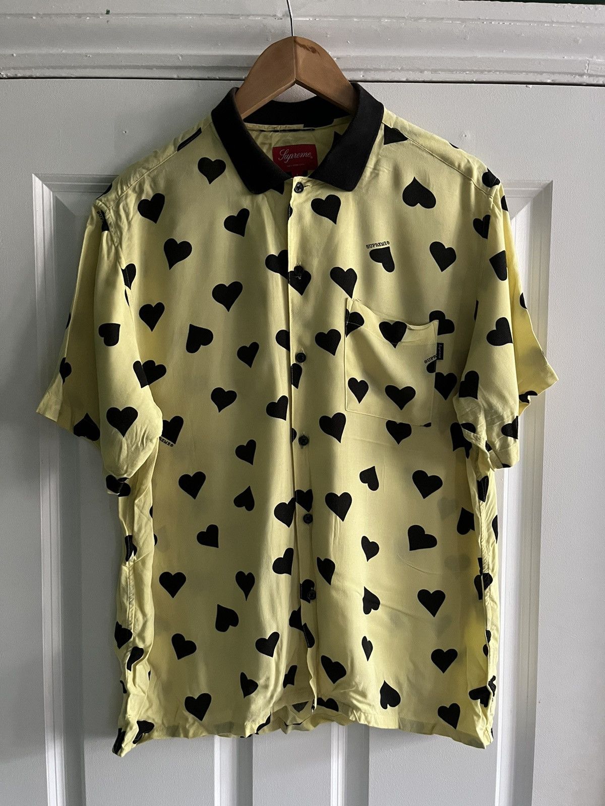 Supreme Supreme Hearts Rayon Button Up Shirt SS17 Size large Men