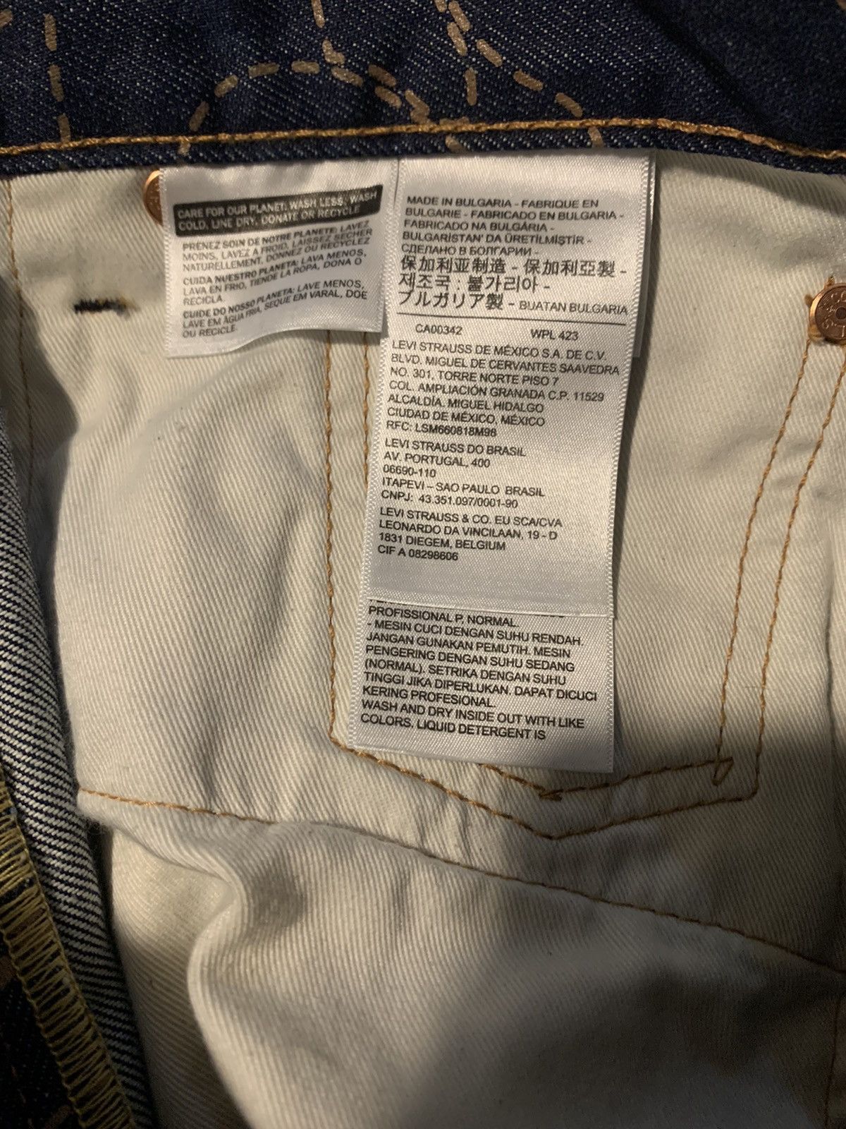 Bape × Levi's Bathing Ape Levi’s 501 ‘93 straight fit denim jeans Size US 31 - 5 Thumbnail
