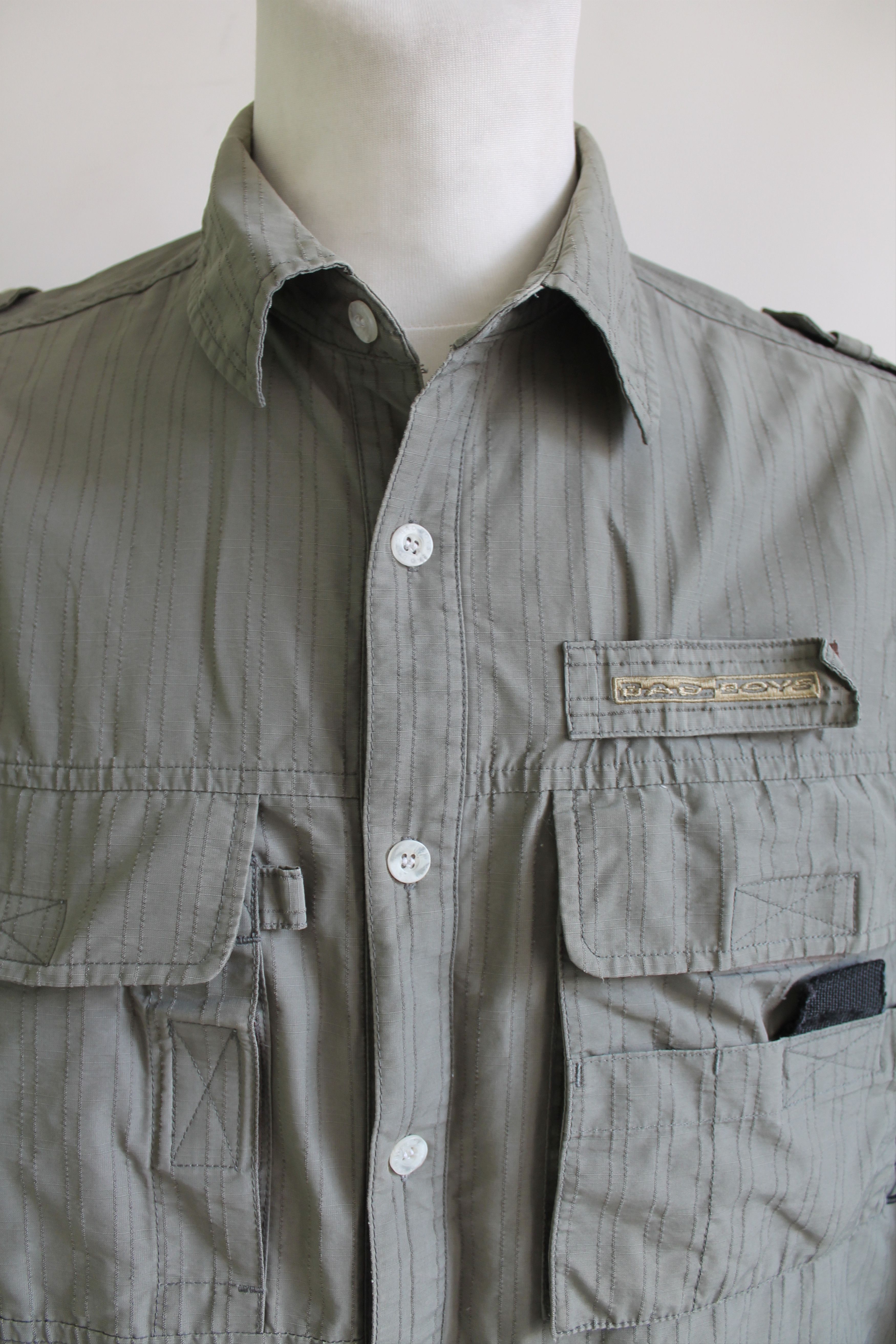 Japanese Brand Vintage Bad boys outdoor shirt olive green y2k Multi pockets Size US L / EU 52-54 / 3 - 9 Thumbnail