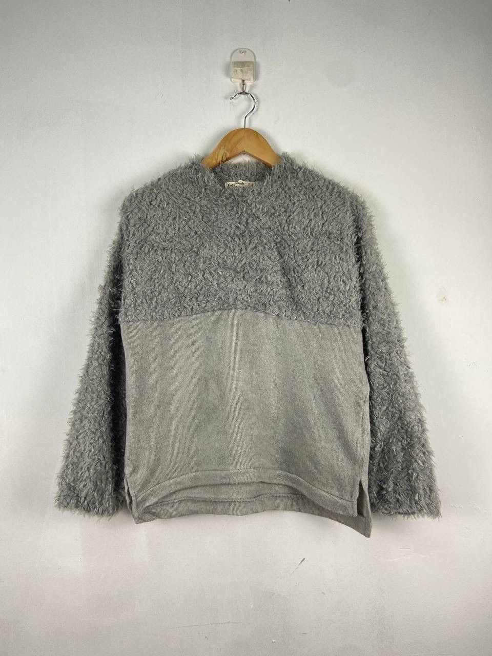 Aran Isles Knitwear Vintage Cutie Blonde Mohair Fur Sweater Sweatshirt Size L / US 10 / IT 46 - 1 Thumbnail