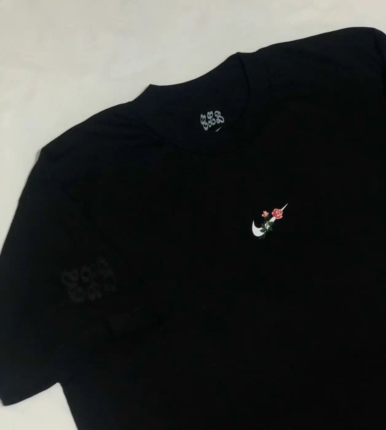 Drake ✅🌷Rose Swooch Certified Lover Boy X Nike Exclusive Album Te Size US M / EU 48-50 / 2 - 5 Thumbnail