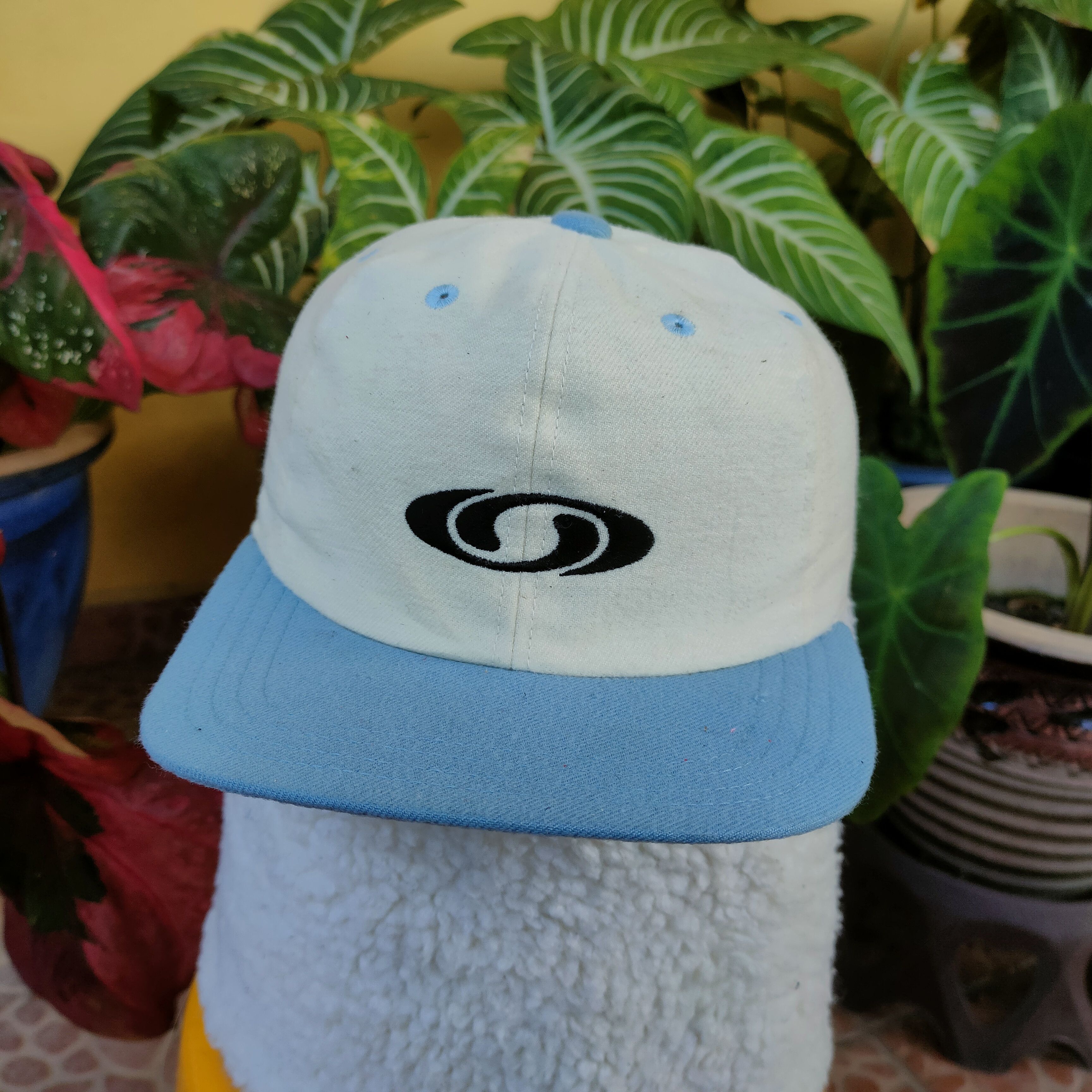 Japanese Brand Vintage SALOMON Made in Japan Flat Brim Outdoor Cap Size ONE SIZE - 1 Thumbnail