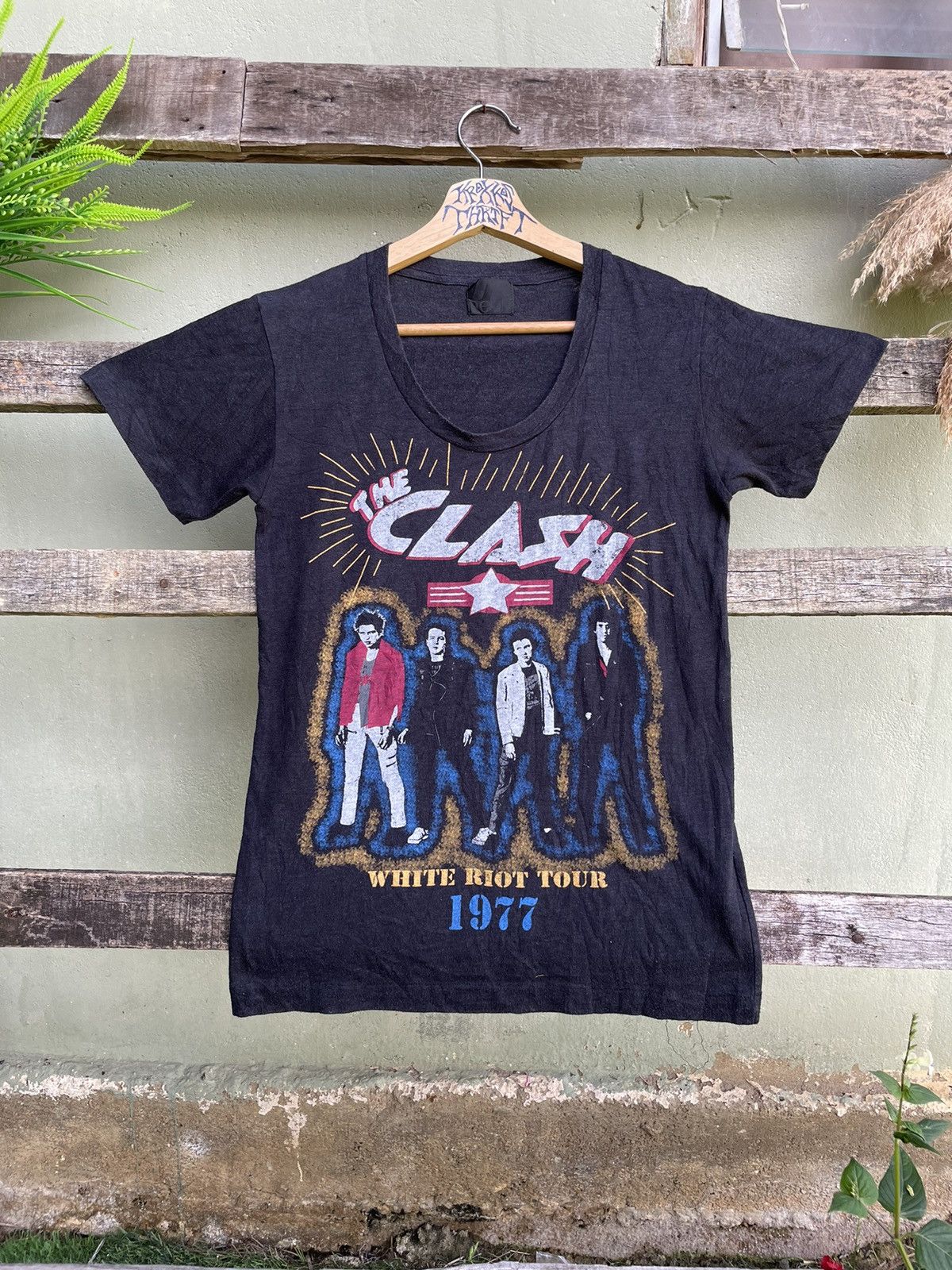 Vintage The Clash White Riot Tour Tee 1977 Japan 🇯🇵