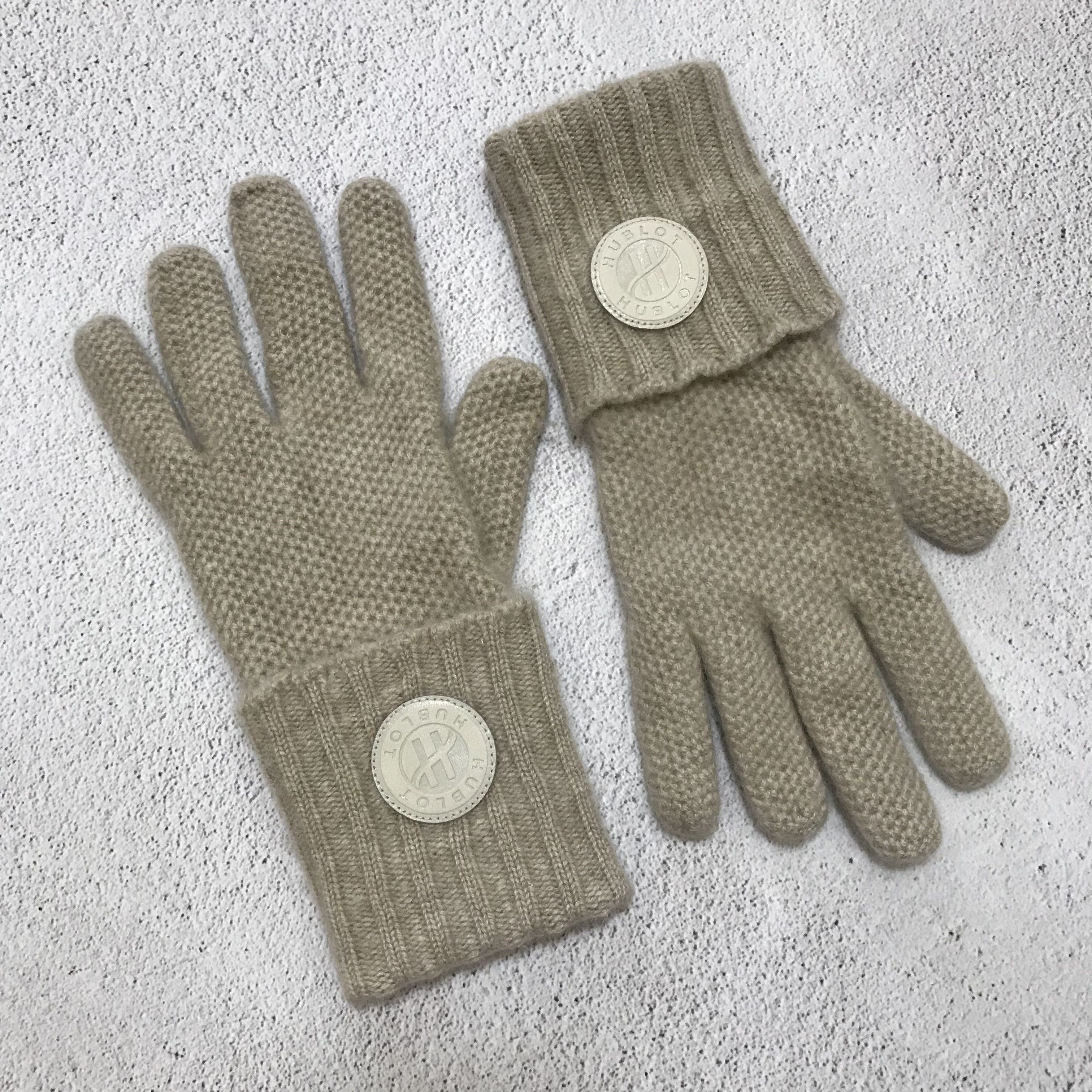 Hublot HUBLOT Cashmere Gloves Knit Italy Rare Limited Edition Size ONE SIZE - 2 Thumbnail