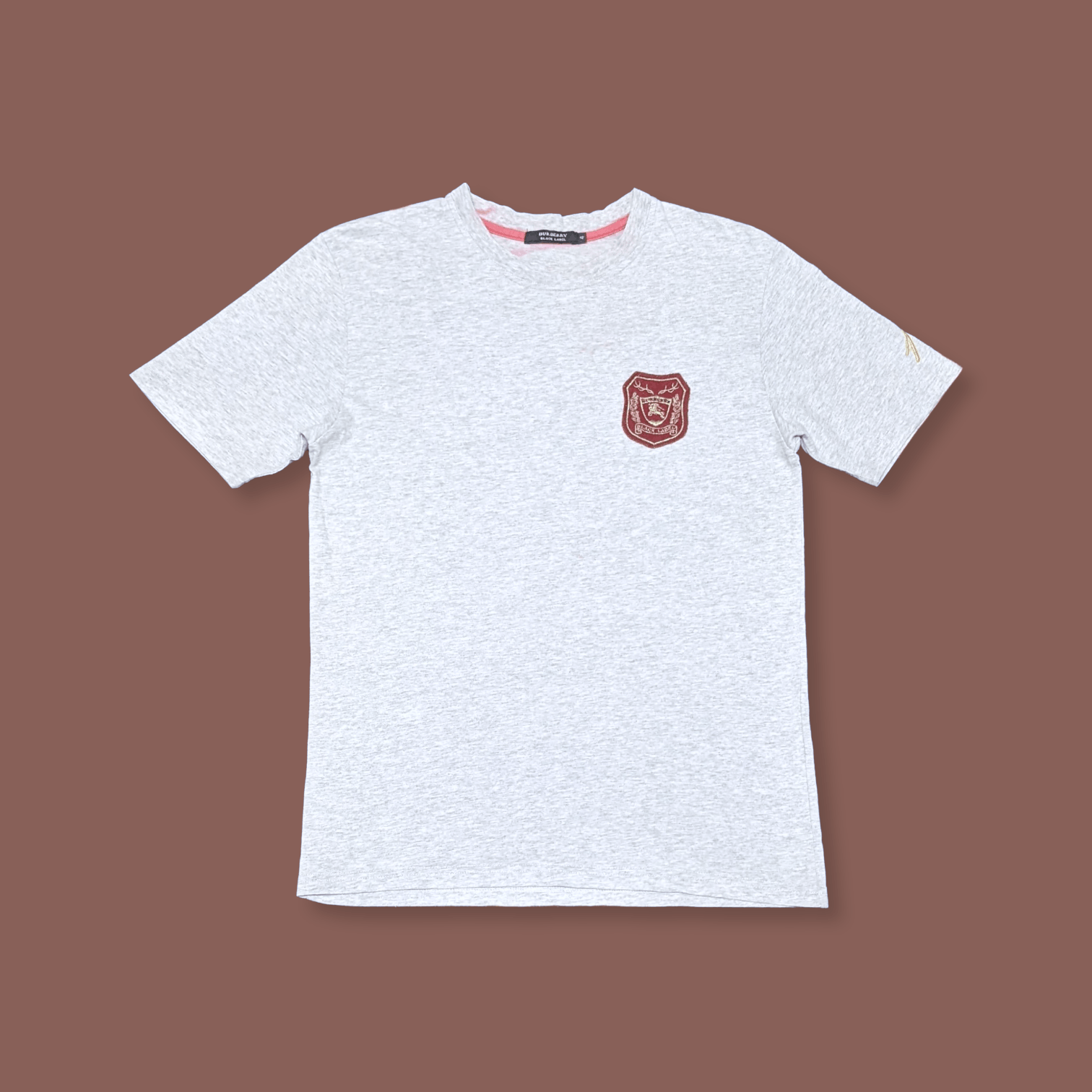 Burberry × Designer × Vintage Vintage Burberry Black Label Crest Logo T shirt Size US S / EU 44-46 / 1 - 1 Thumbnail