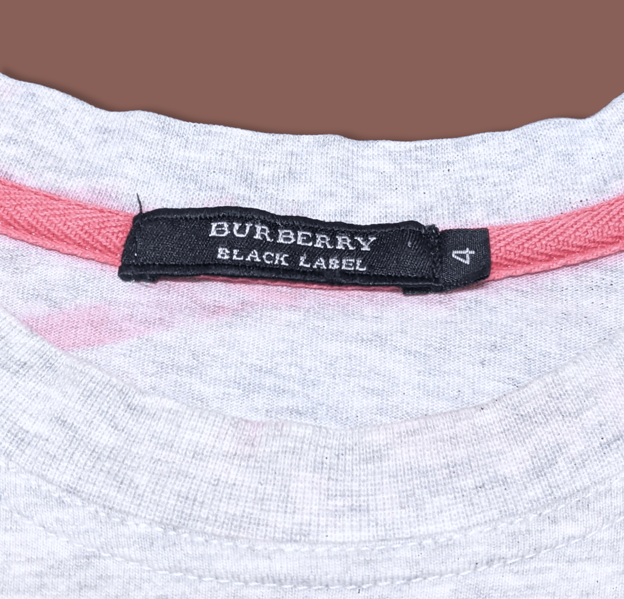 Burberry × Designer × Vintage Vintage Burberry Black Label Crest Logo T shirt Size US S / EU 44-46 / 1 - 6 Thumbnail