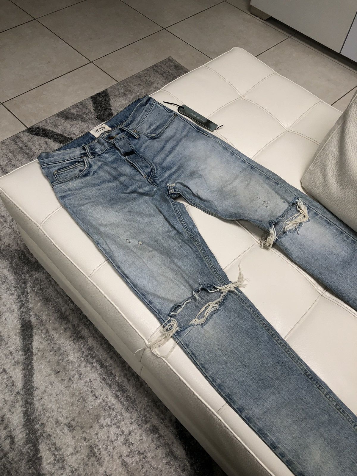 Sixth collection slim denim