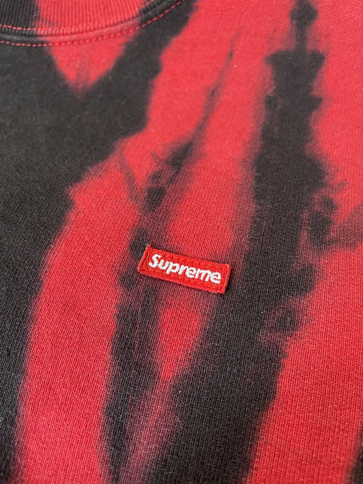 Supreme Supreme Small Box Crewneck Red Tie Dye Size US L / EU 52-54 / 3 - 4 Thumbnail
