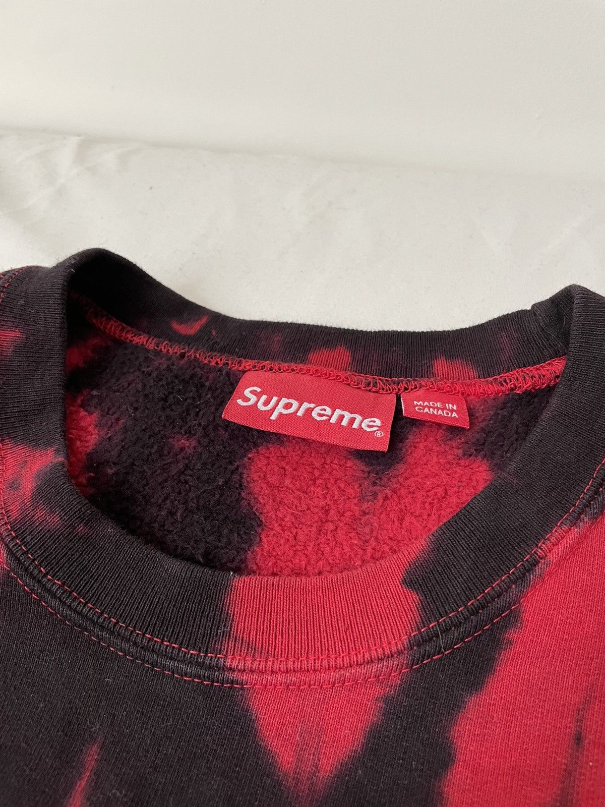 Supreme Supreme Small Box Crewneck Red Tie Dye Size US L / EU 52-54 / 3 - 5 Thumbnail