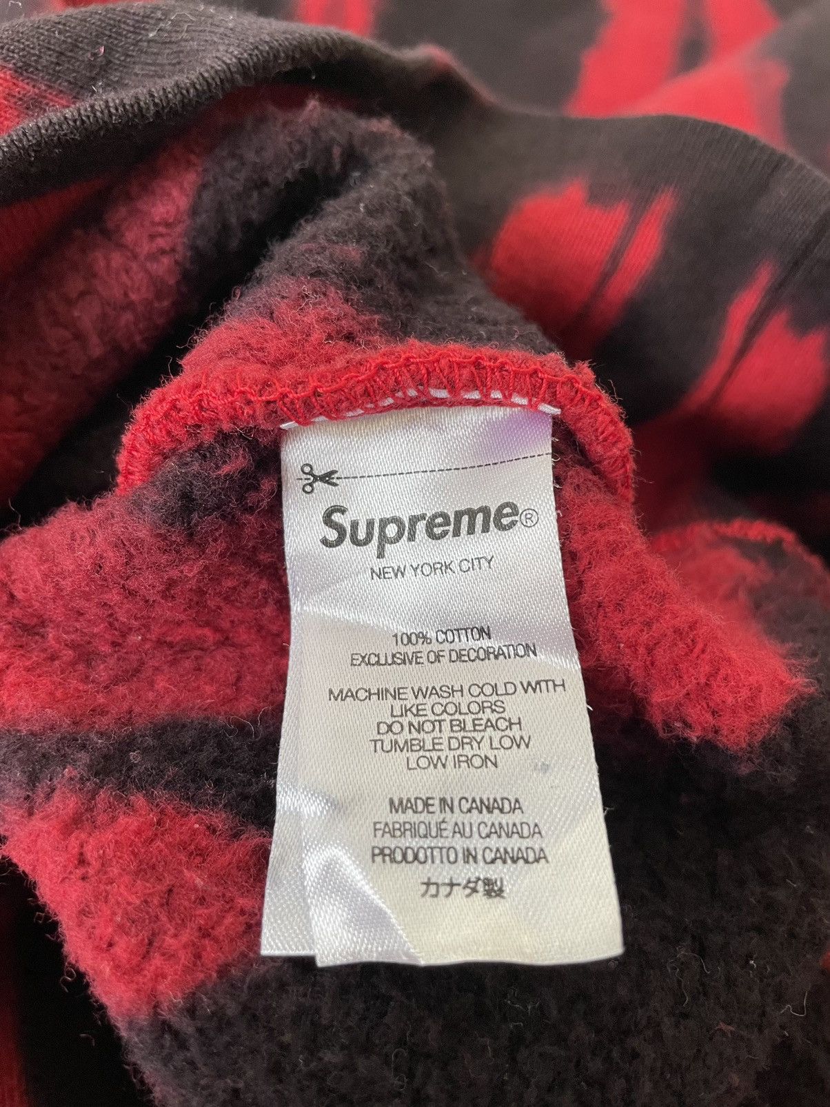 Supreme Supreme Small Box Crewneck Red Tie Dye Size US L / EU 52-54 / 3 - 9 Thumbnail