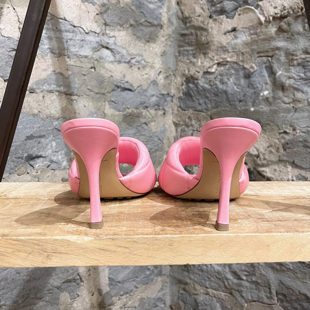 Bottega Veneta Bottega Veneta Pink Leather The Rubber Lido Heeled Sandals Size US 8 / IT 38 - 6 Thumbnail