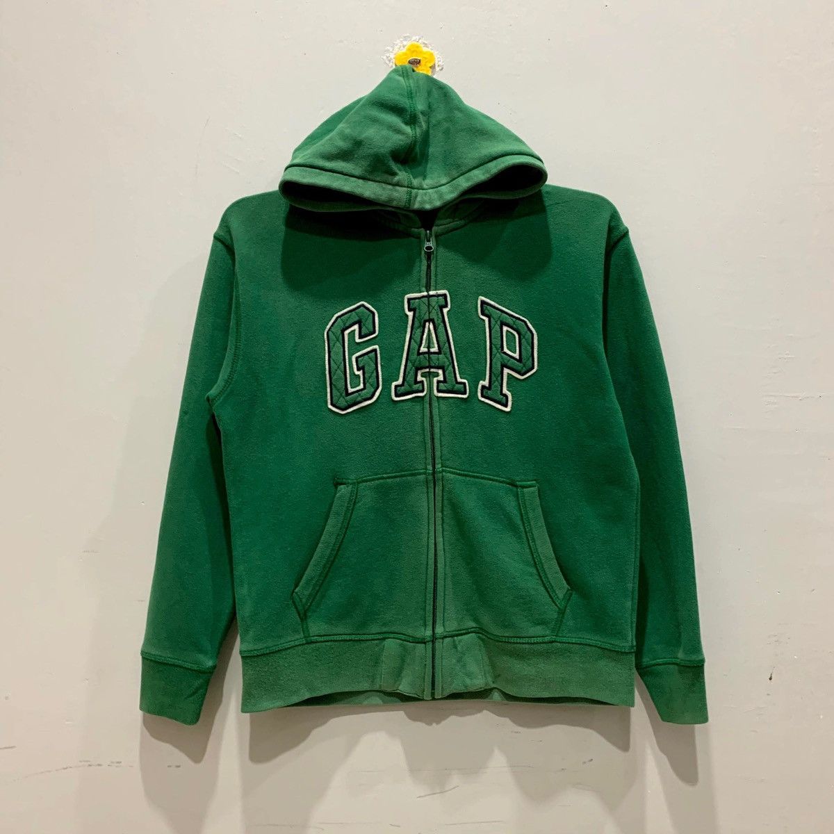Gap GAPKIDS Hoodie Size 160cm(14-15 years) Fits M Size US M / EU 48-50 / 2 - 1 Thumbnail