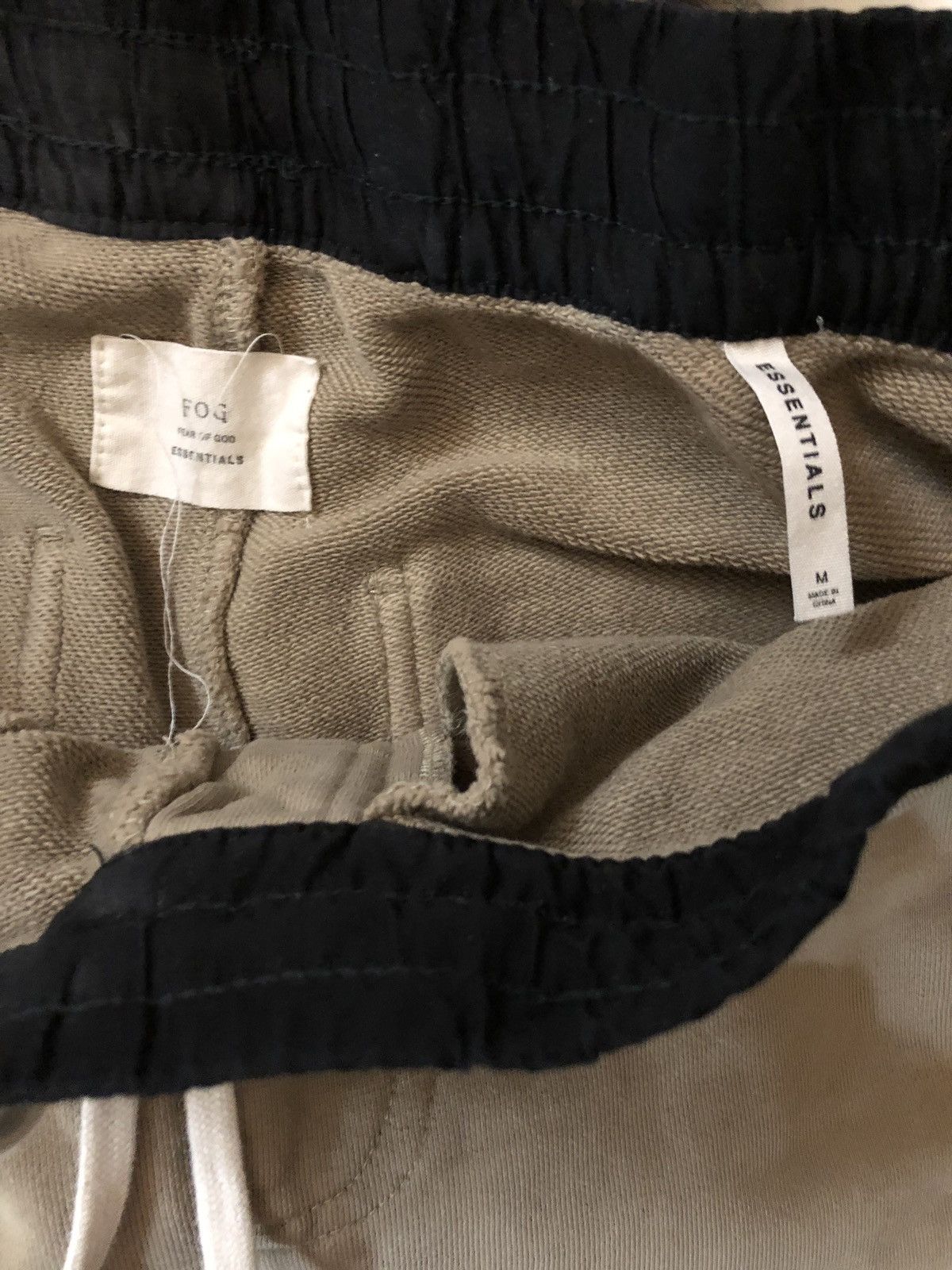 Fear of God Fear of God Chinchilla Essentials Sweatpants Size Medium Size US 32 / EU 48 - 6 Thumbnail