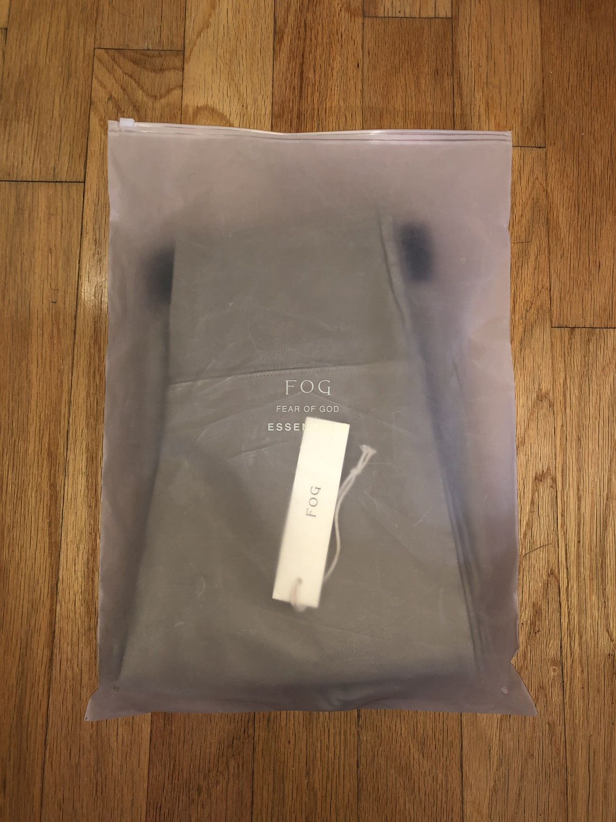 Fear of God Fear of God Chinchilla Essentials Sweatpants Size Medium Size US 32 / EU 48 - 1 Thumbnail